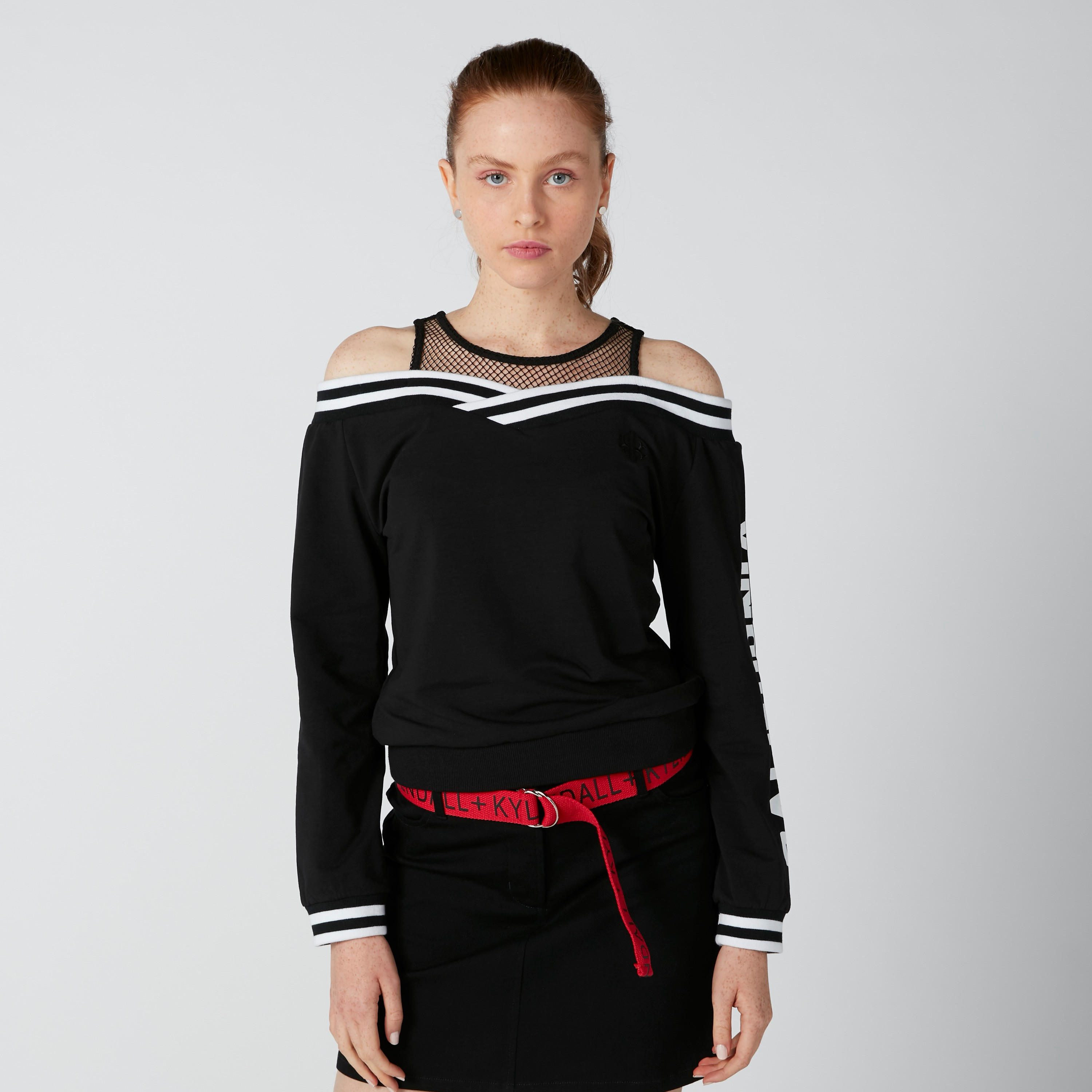 بلوزة بأكمام طويلة وتفاصيل شبكية وطبعات-women-clothing-shirtsandblouses-blouses-image-4