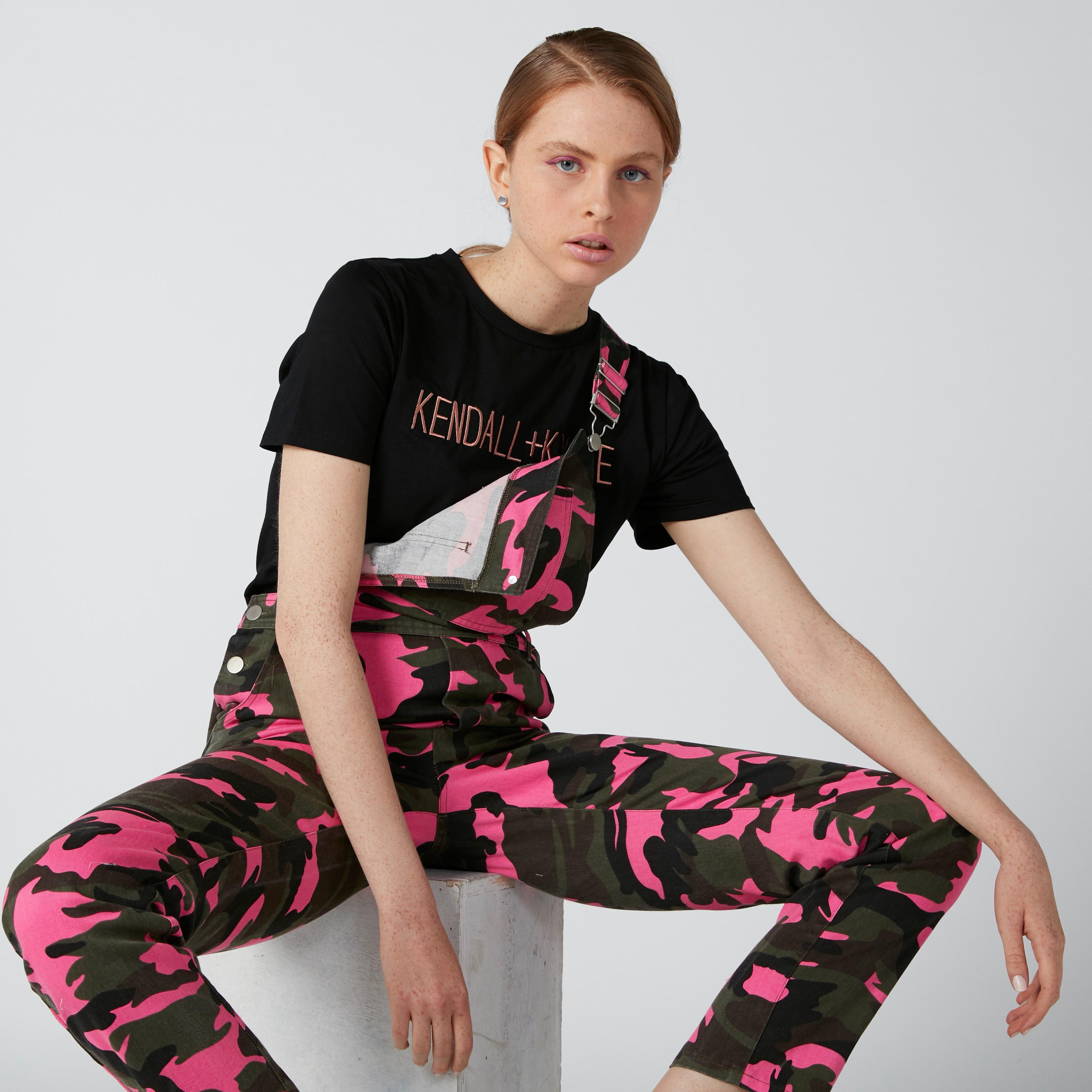 تيشيرت مطرّز بأكمام قصيرة-women-clothing-tshirts-image-6