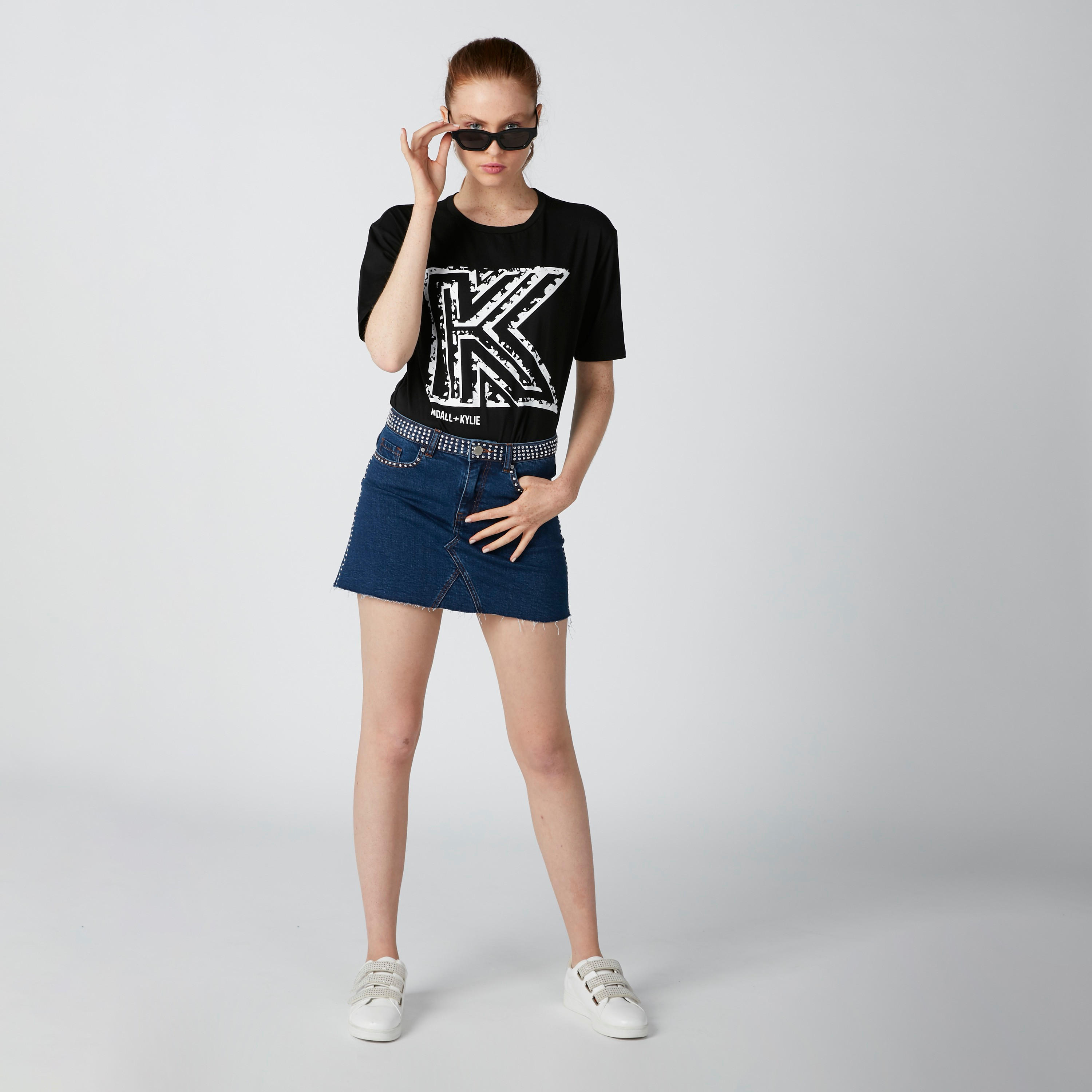 تيشيرت بياقة مستديرة وأكمام قصيرة وطبعات-women-clothing-tshirts-image-1