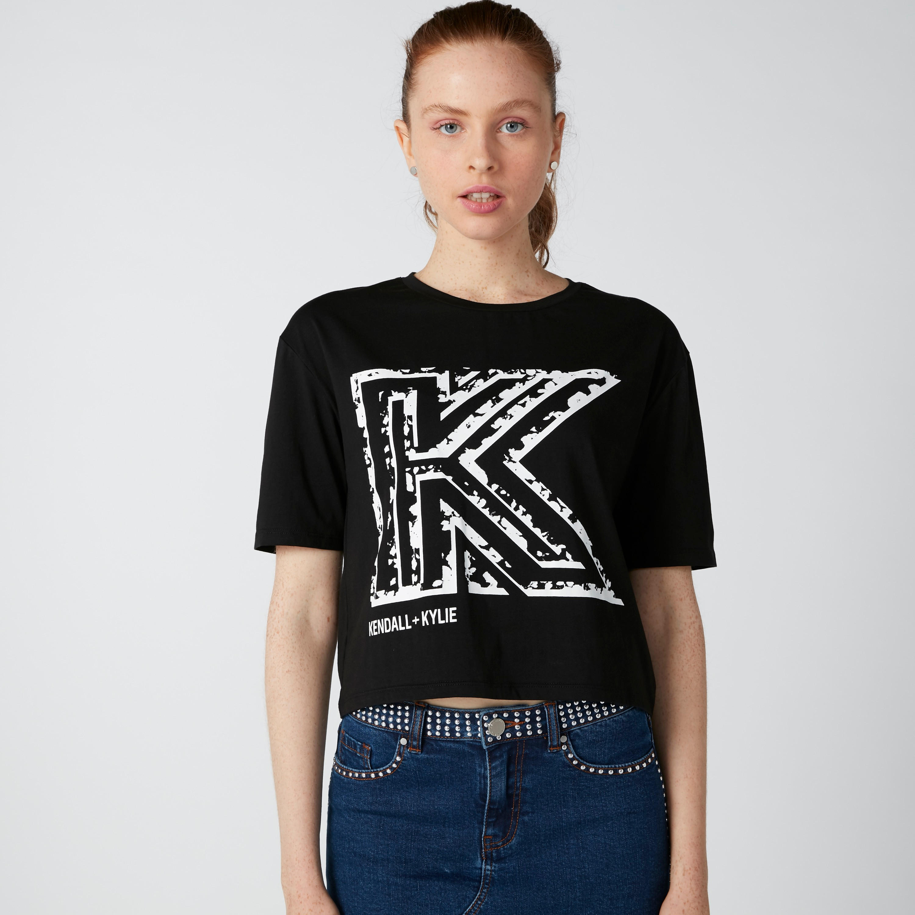تيشيرت بياقة مستديرة وأكمام قصيرة وطبعات-women-clothing-tshirts-image-3