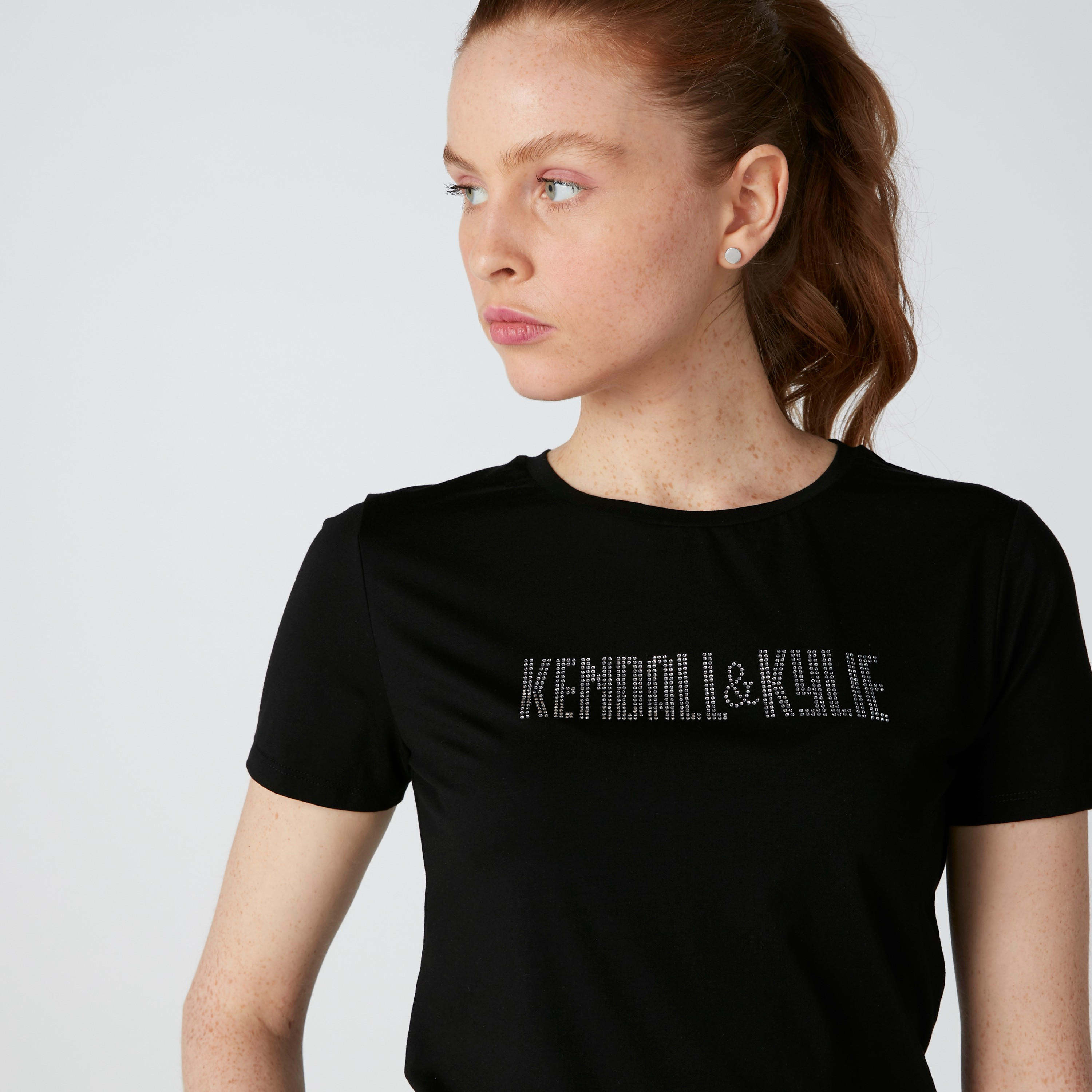 تيشيرت مزيّن بياقة مستديرة-women-clothing-tshirts-image-4