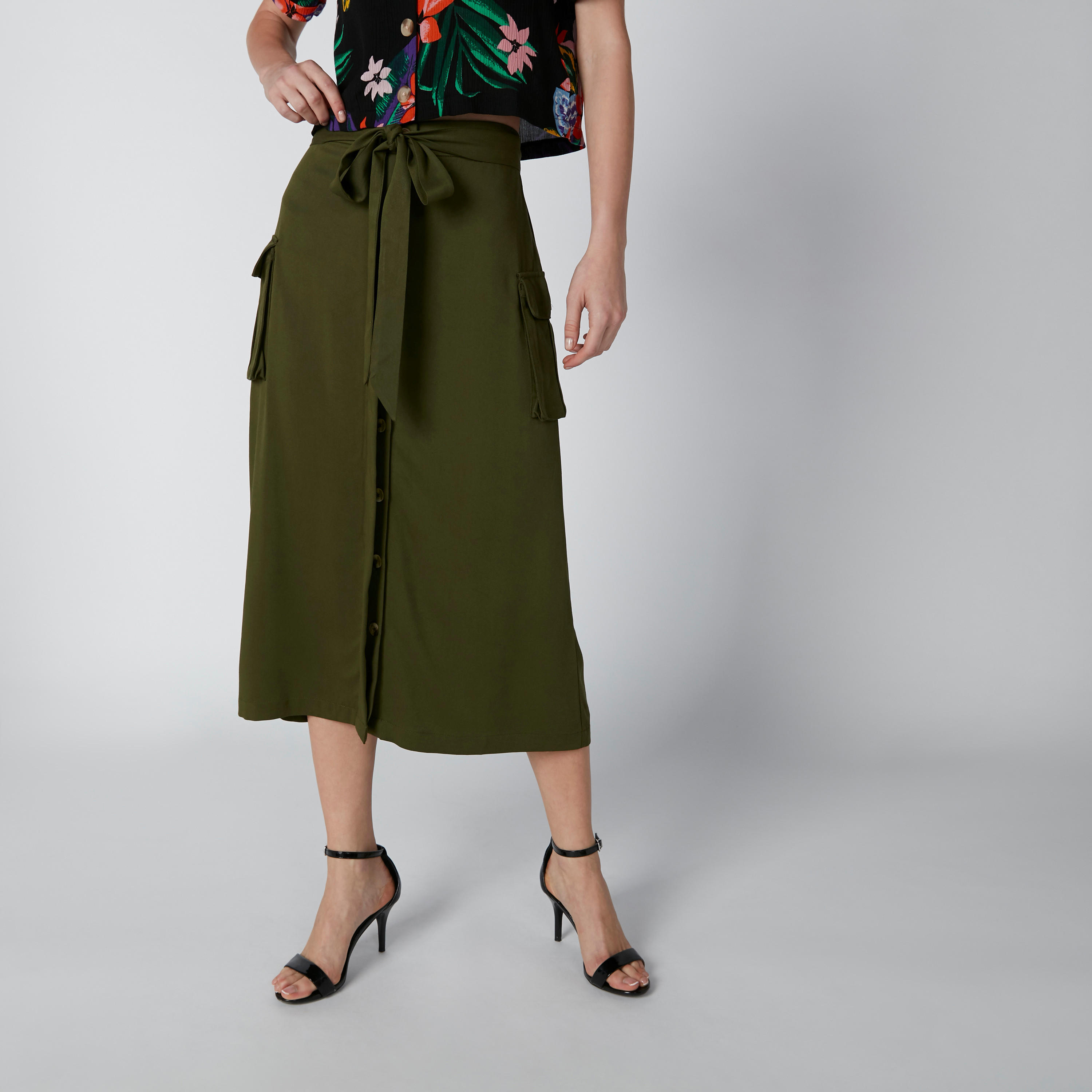 تنورة سادة إيه لاين متوسطة الطول بأربطة وأزرار وجيوب-women-clothing-bottoms-skirts-image-4
