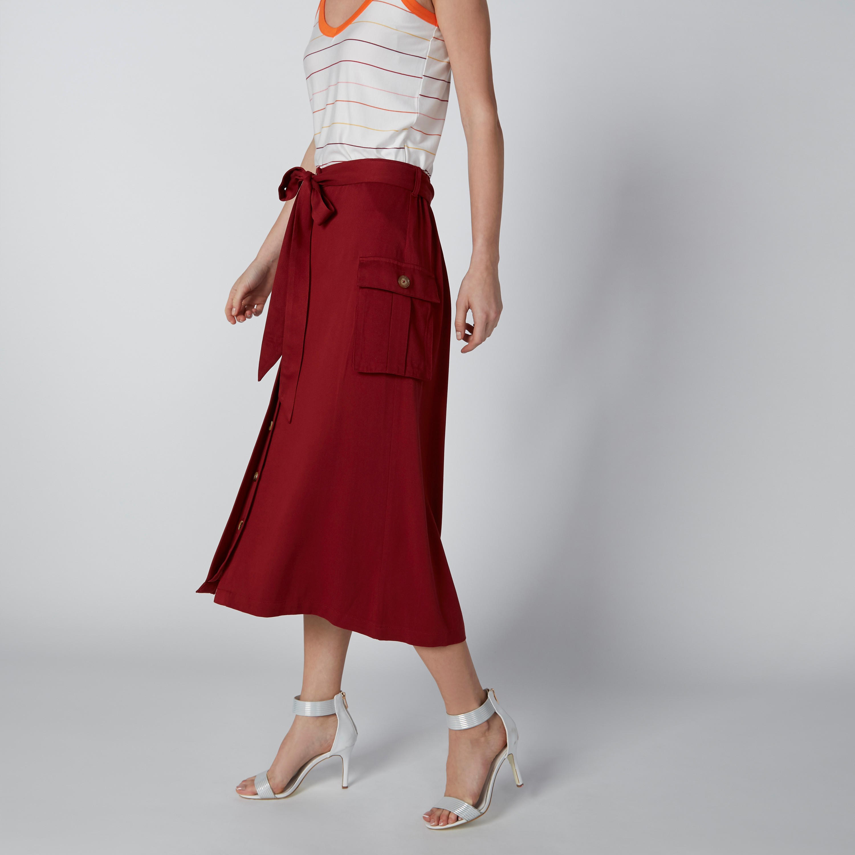 تنورة سادة إيه لاين متوسطة الطول بجيوب وأزرار-women-clothing-bottoms-skirts-image-3