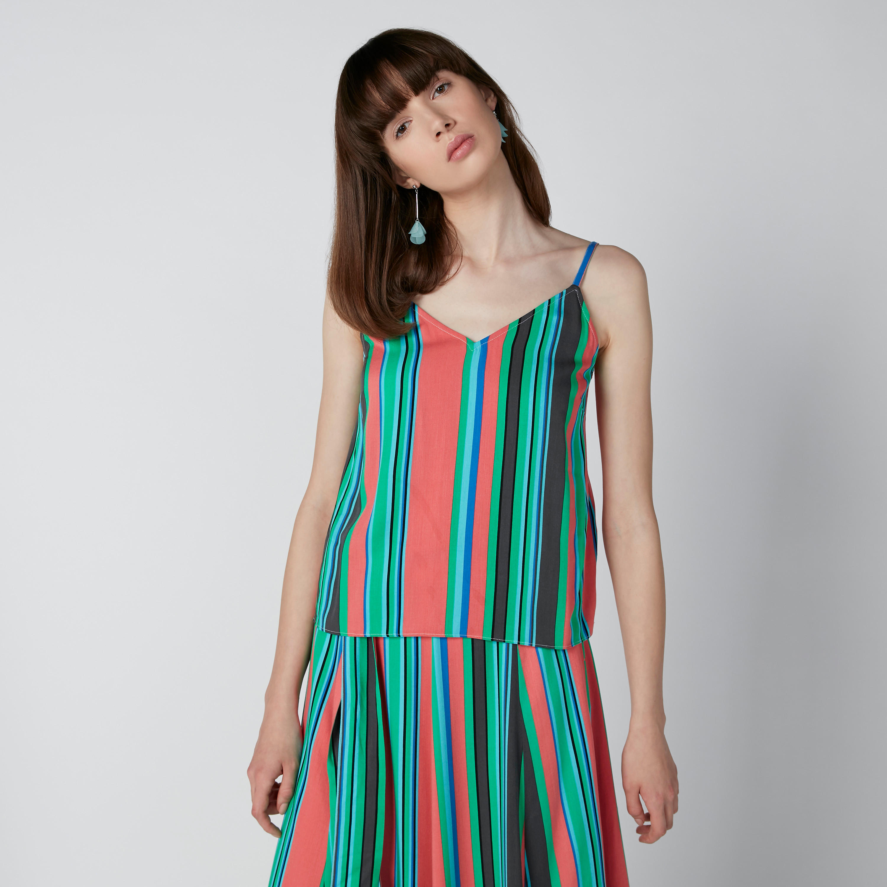 بلوزة مقلّمة بياقة V وحمّالات رفيعة-women-clothing-shirtsandblouses-blouses-image-5