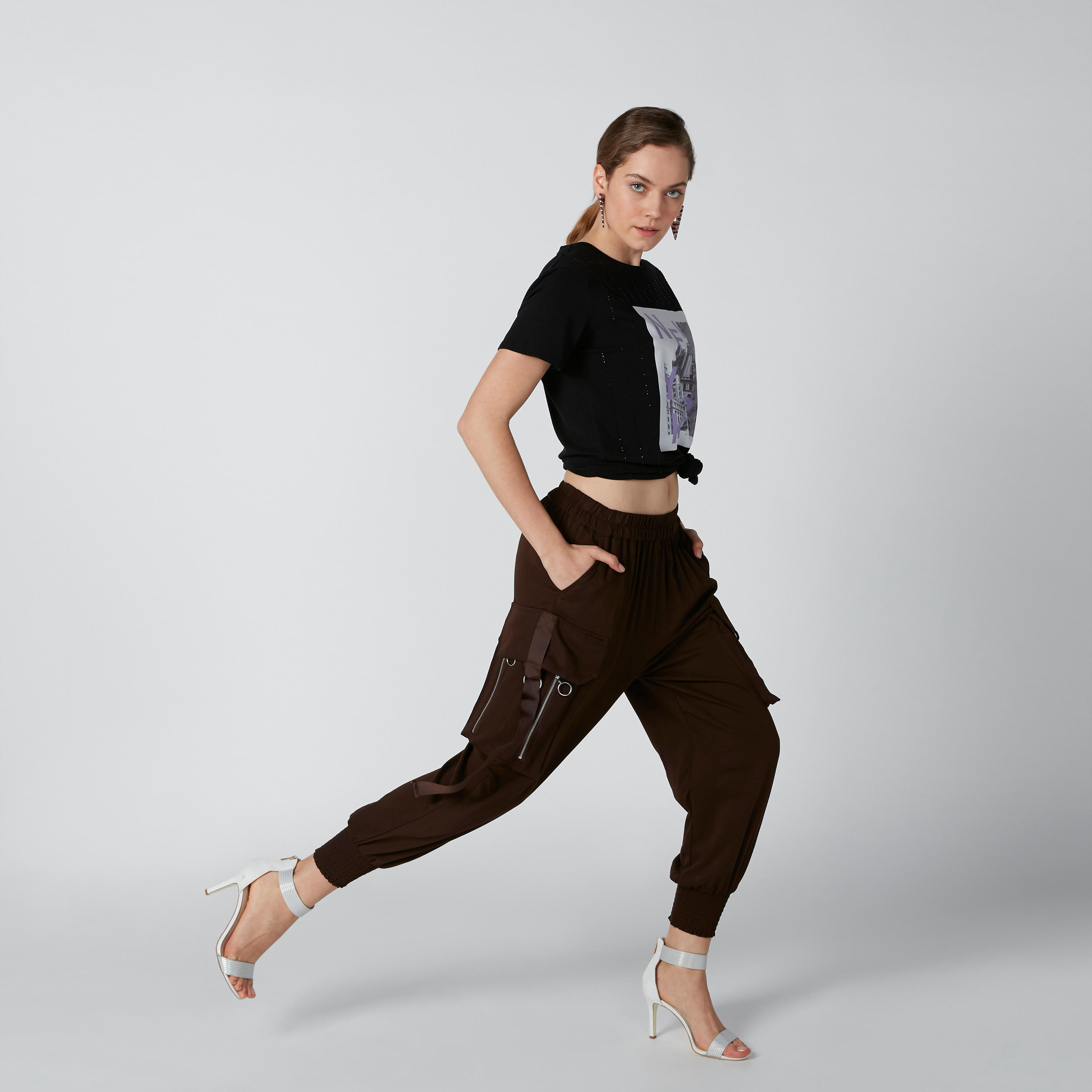 تيشيرت بياقة مستديرة وأكمام قصيرة وطبعات-women-clothing-tshirts-image-1