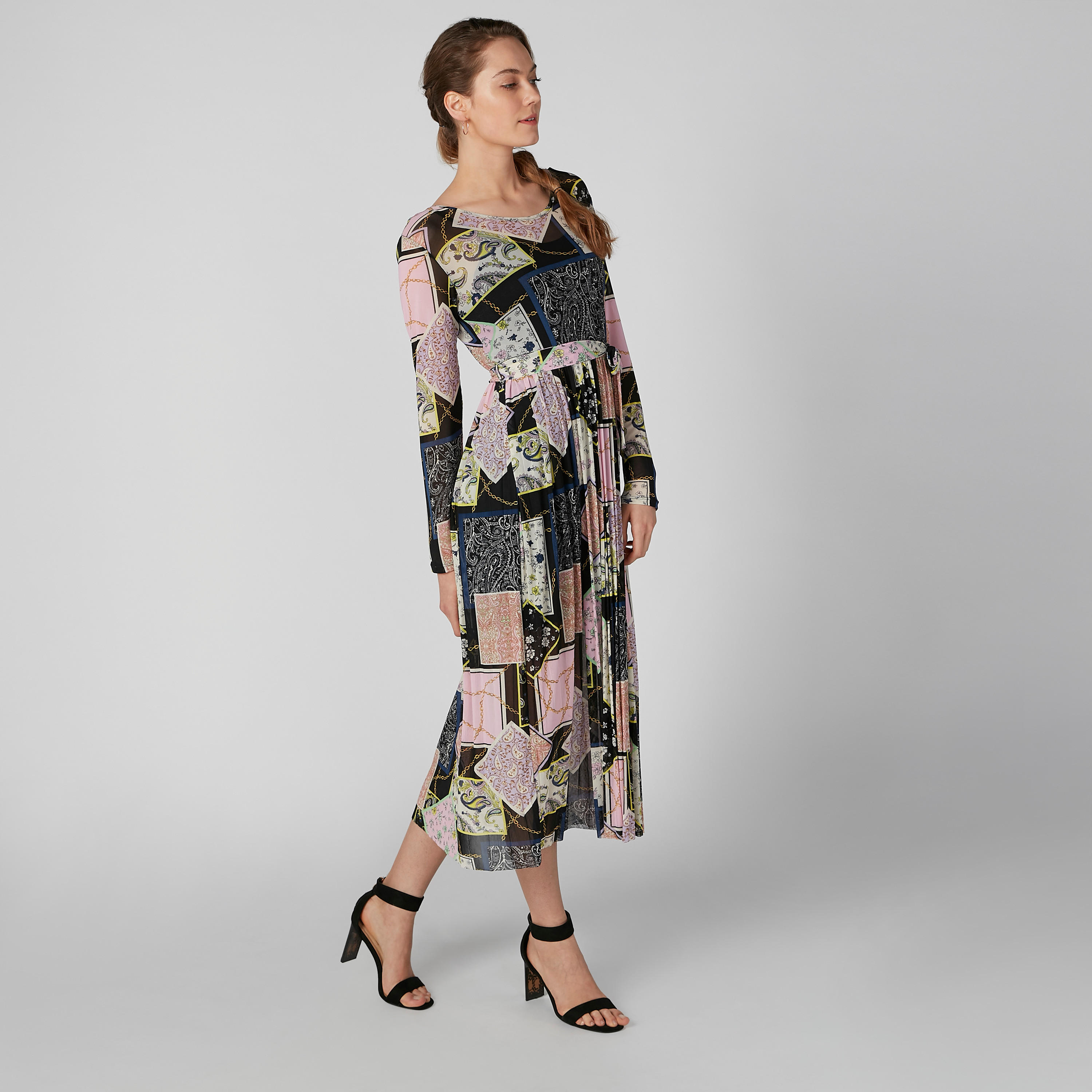 فستان متوسط الطول بأكمام طويلة وطبعات-women-clothing-dresses-image-4