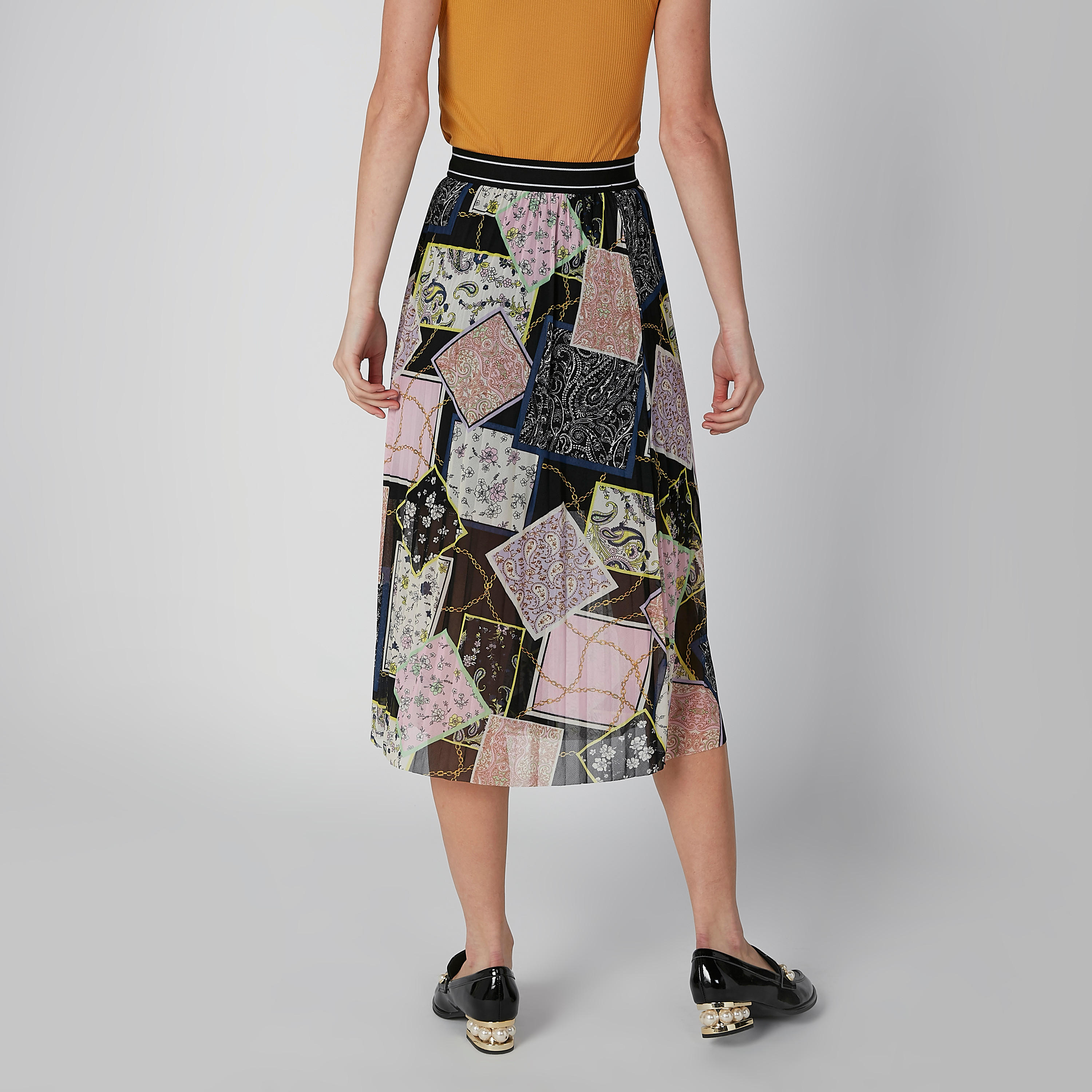 تنورة إيه لاين متوسطة الطول بخصر مطّاطي وطبعات-women-clothing-bottoms-skirts-image-3