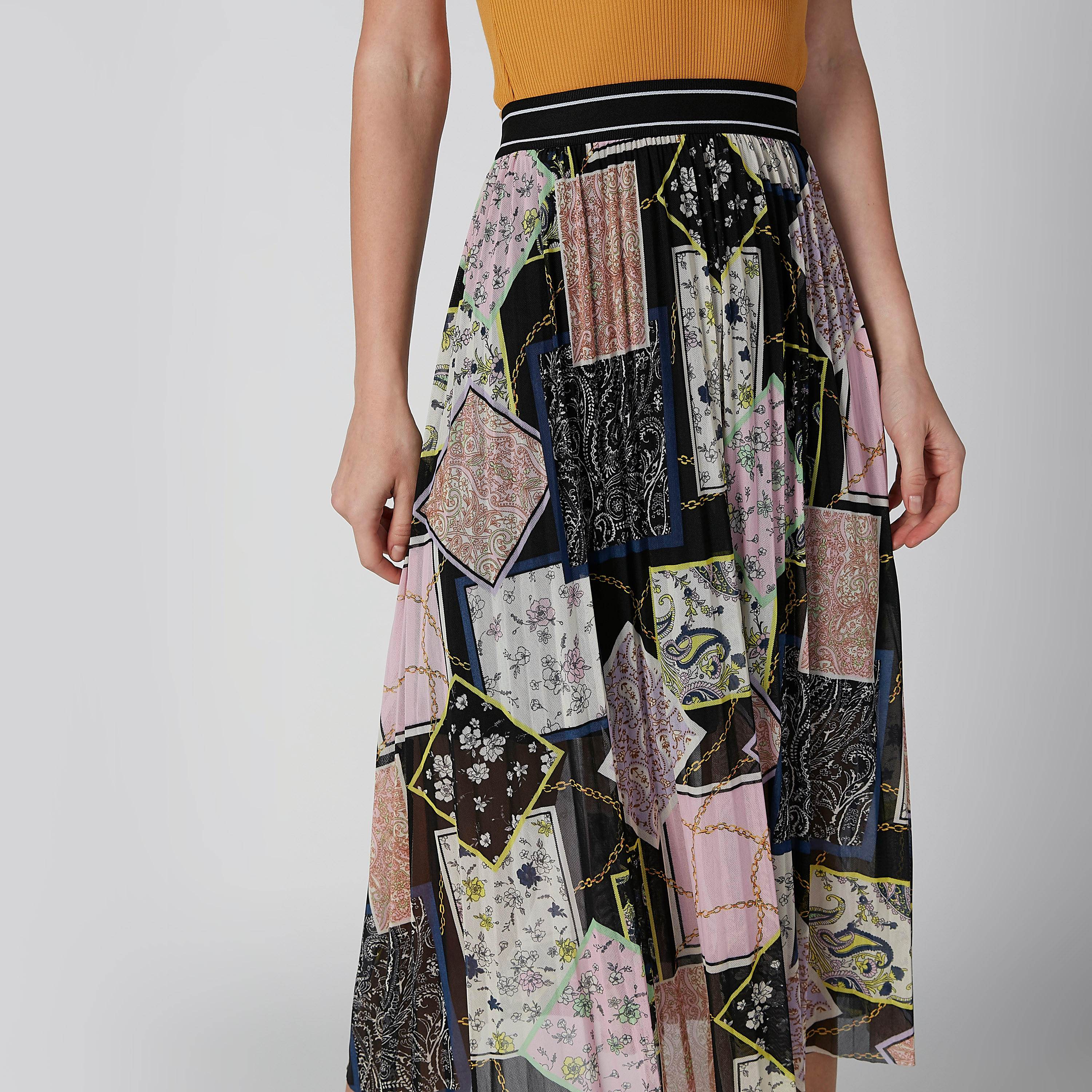 تنورة إيه لاين متوسطة الطول بخصر مطّاطي وطبعات-women-clothing-bottoms-skirts-image-5