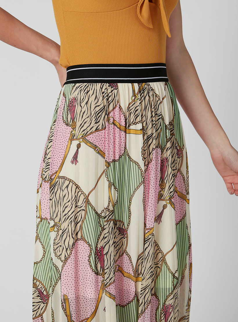 تنورة إيه لاين متوسطة الطول بخصر مطّاطي وثنيات وطبعات-women-clothing-bottoms-skirts-image-5