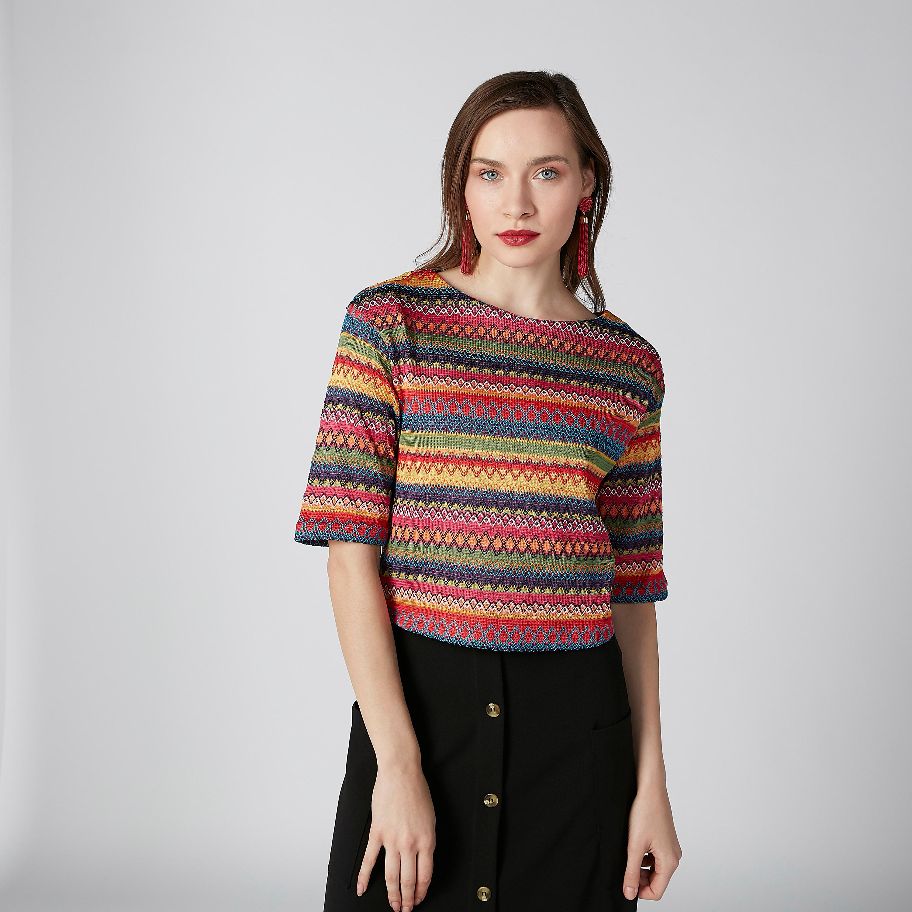 بلوزة مقلّمة بأكتاف منسدلة وياقة مستديرة-women-clothing-shirtsandblouses-blouses-image-2