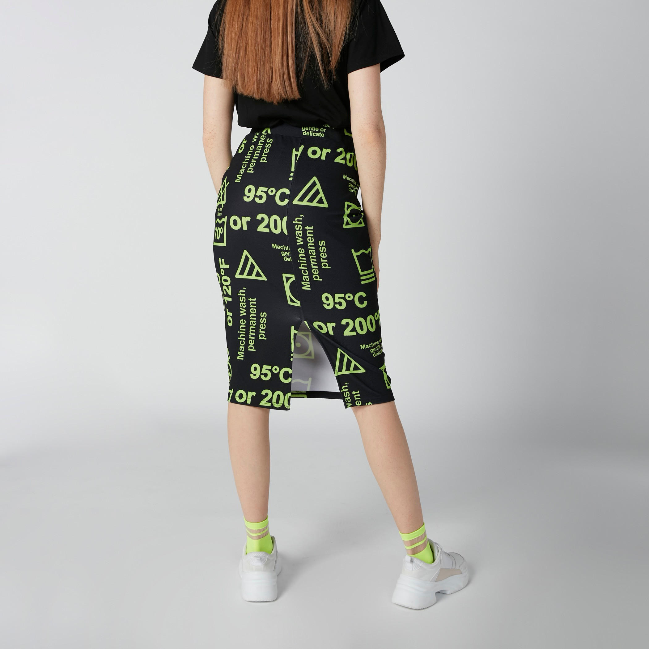 تنورة متوسطة الطول بقصّة ضيّقة وفتحة وطبعات-women-clothing-bottoms-skirts-image-3