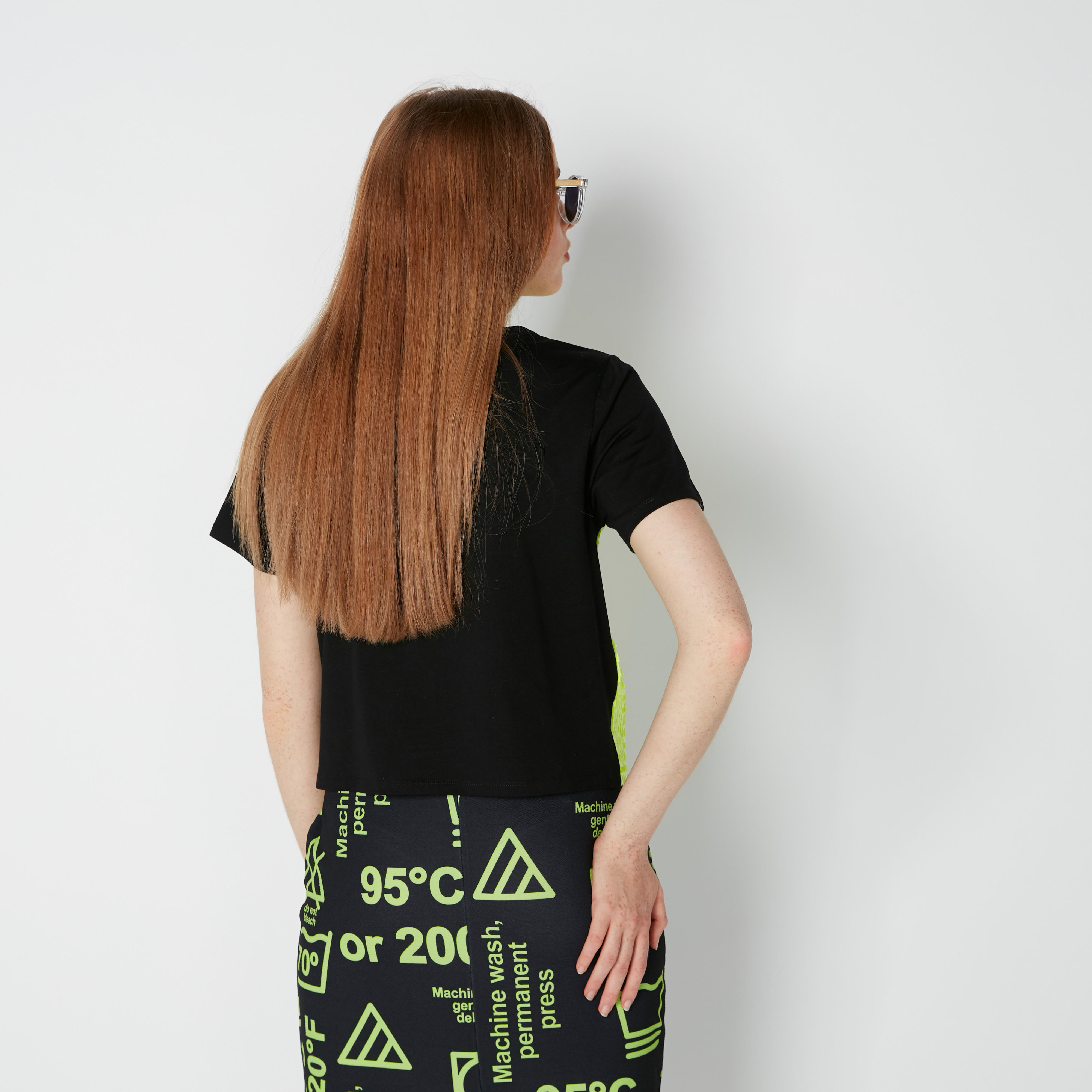 بلوزة بأكمام قصيرة وتفاصيل ترتر-women-clothing-tshirts-image-3