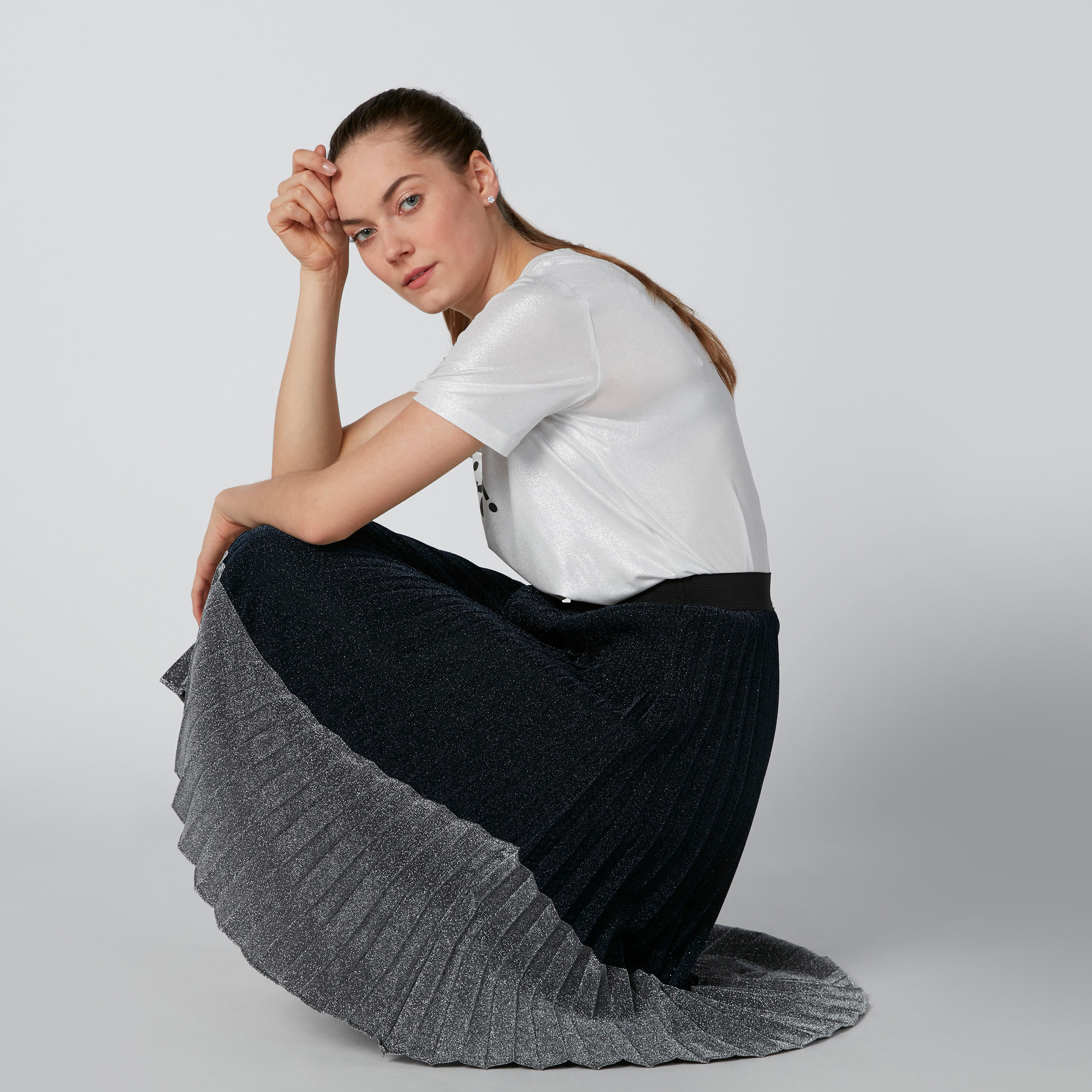 تيشيرت بياقة مستديرة وأكمام قصيرة وطبعات-women-clothing-tshirts-image-2