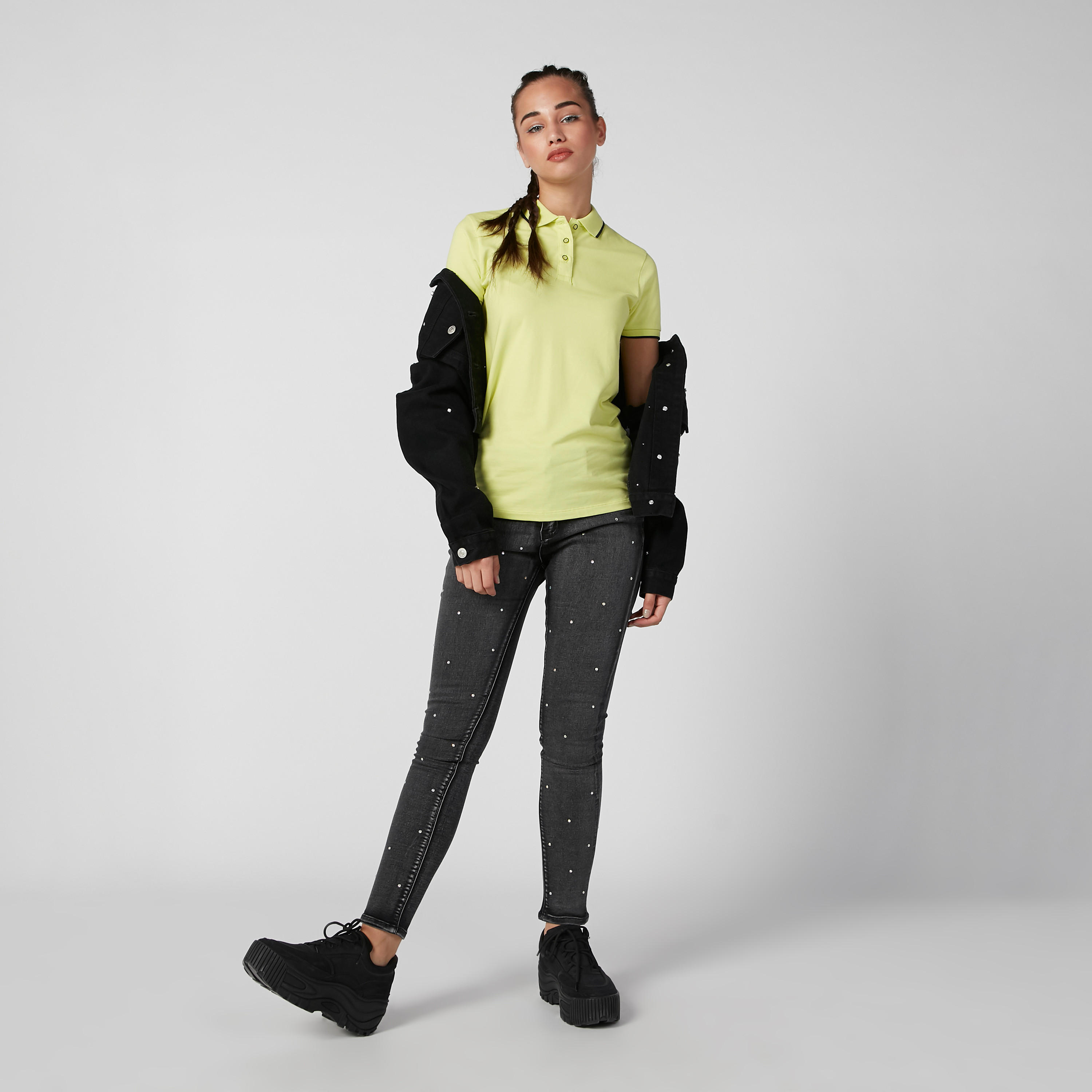 جاكيت دينم مزيّن بأكمام طويلة وجيوب بطيّة على الصدر-women-winterwear-coatsandjackets-jackets-image-3
