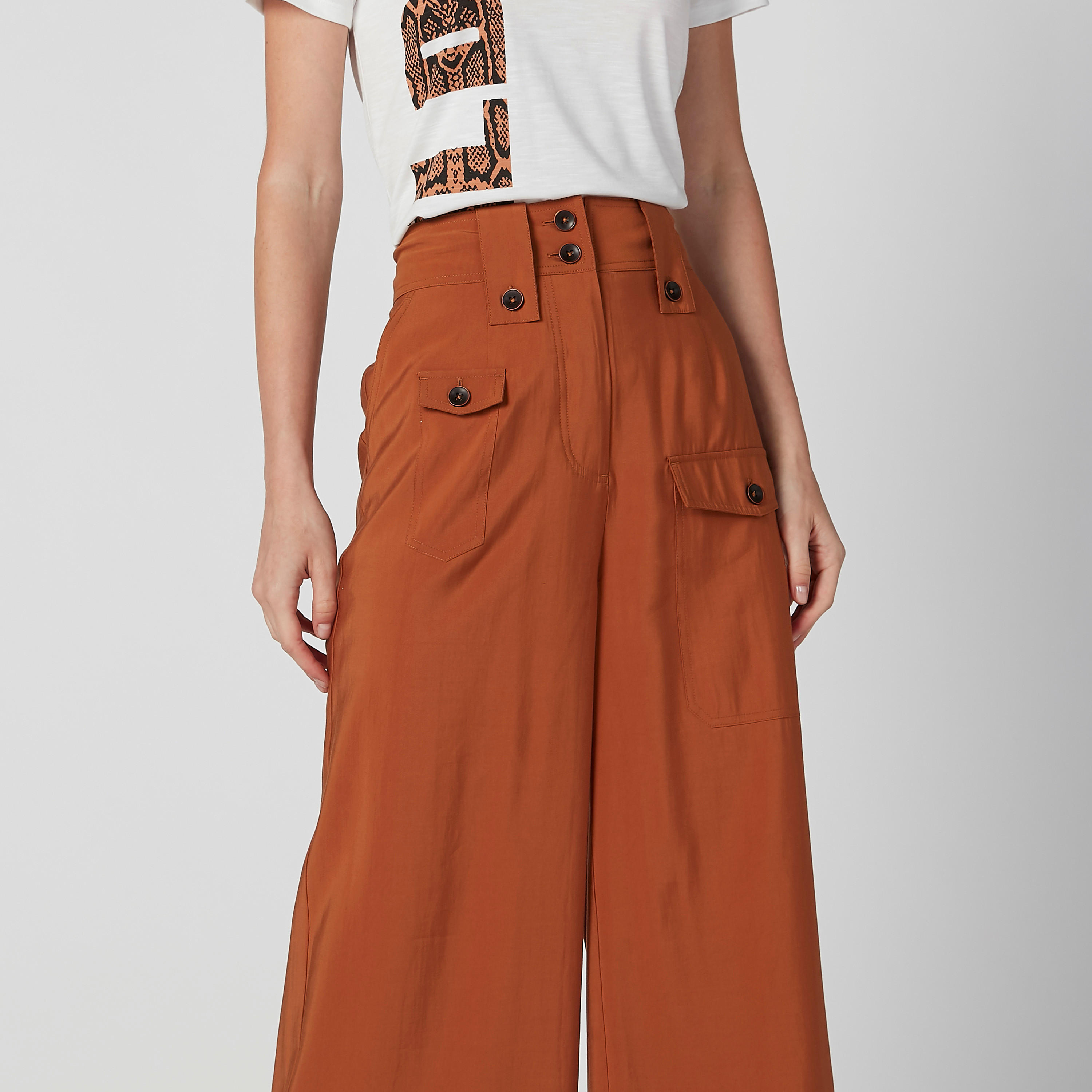 بنطال بالازو سادة بقصّة واسعة وخصر متوسط الارتفاع وجيوب-women-clothing-bottoms-trousers-image-4
