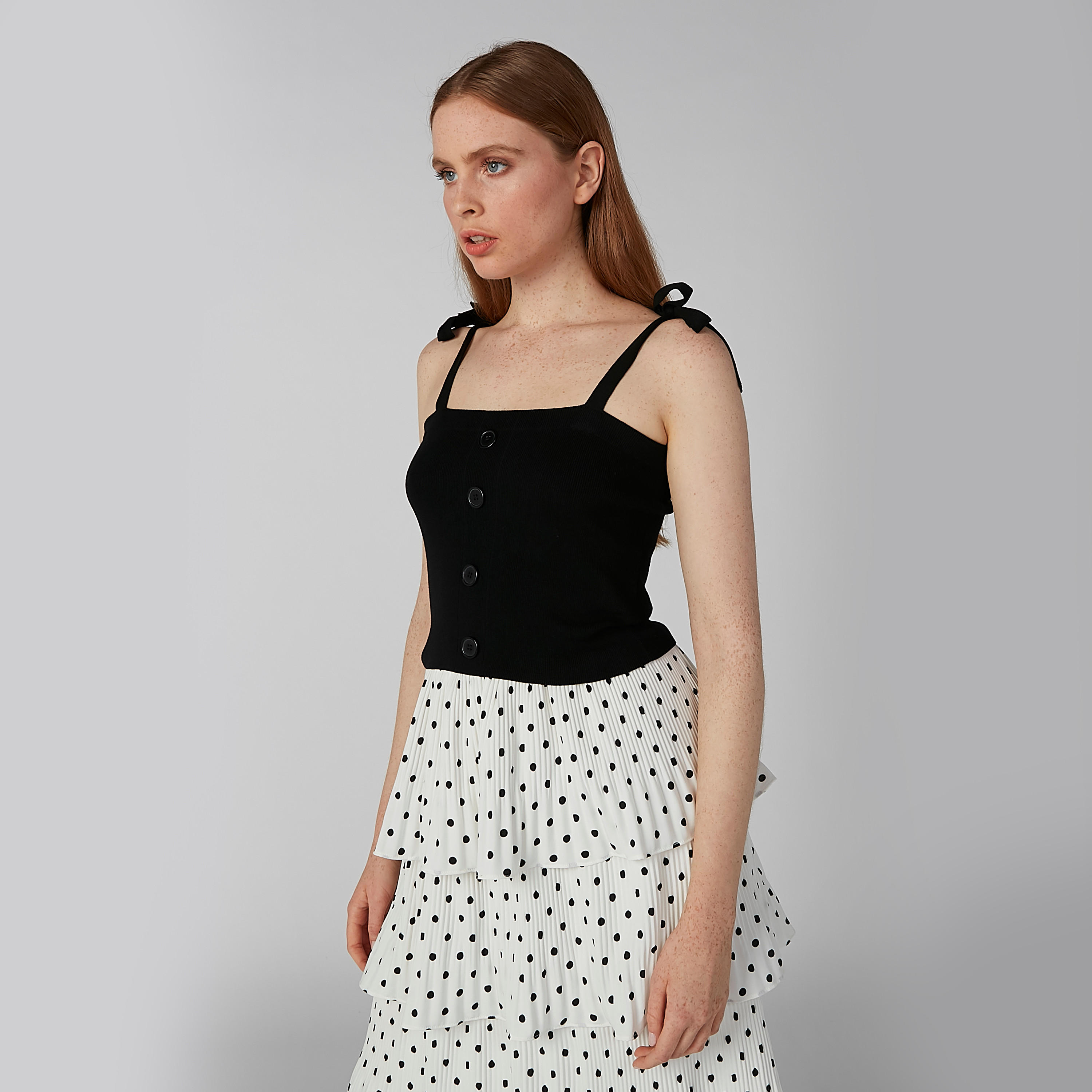 بلوزة كامي مضلّعة بحمّالات رباط وأزرار-women-clothing-shirtsandblouses-blouses-image-1