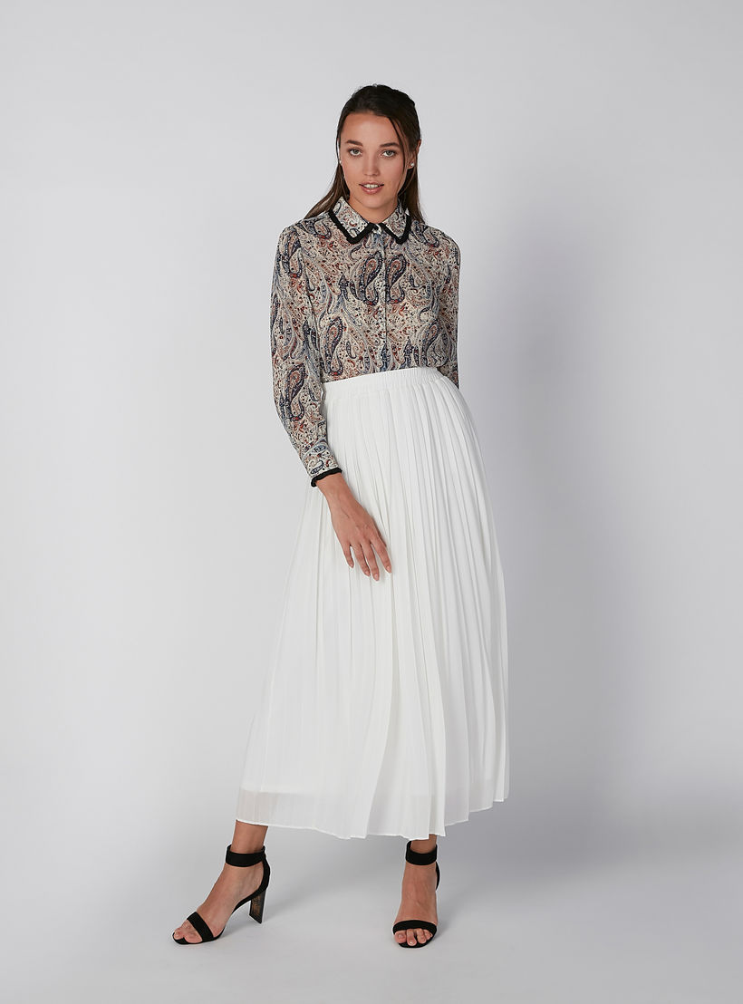 قميص بأكمام طويلة وأزرار غير مرئية وطبعات بيزلي-women-clothing-shirtsandblouses-shirts-image-1