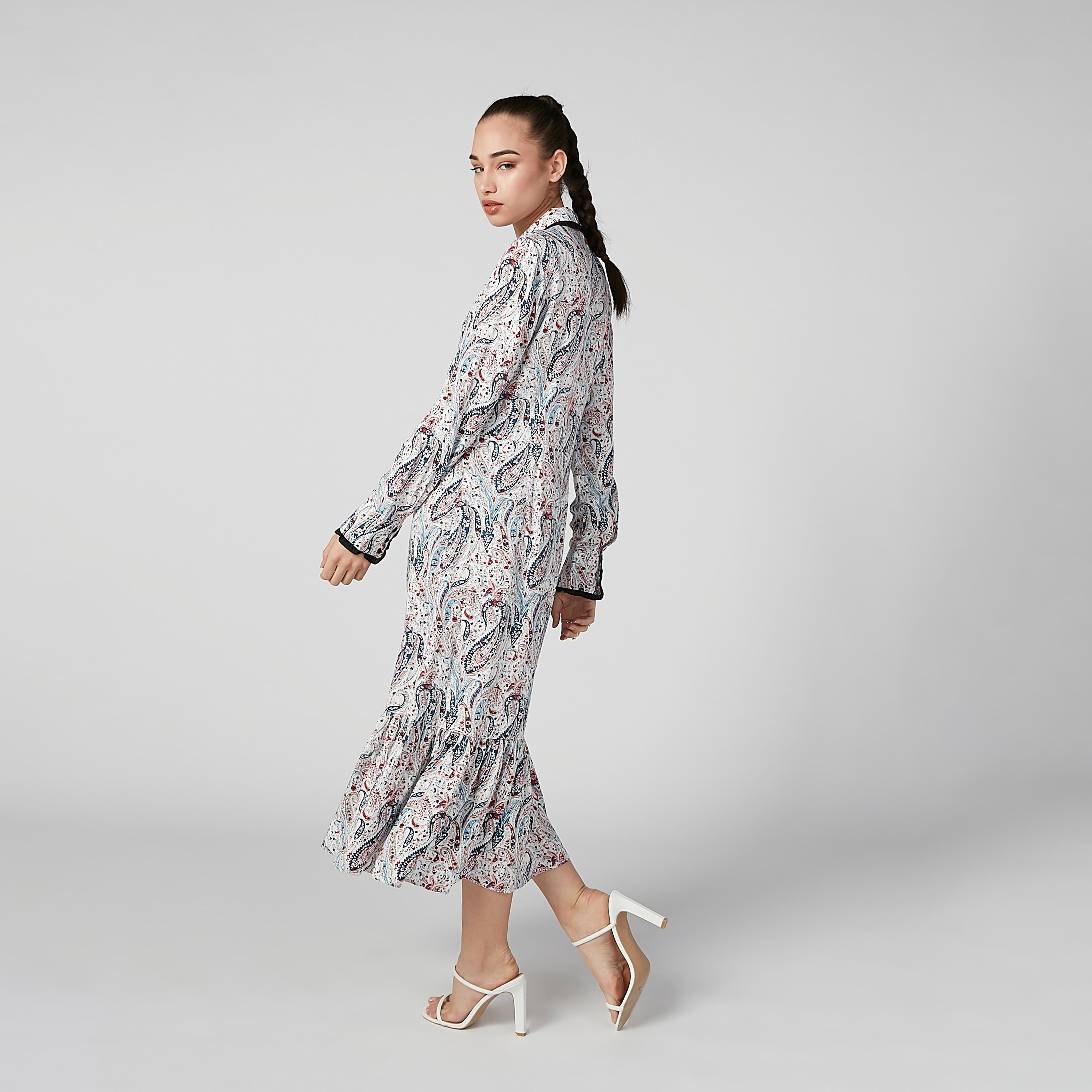 فستان إيه لاين متوسط الطول بأكمام طويلة وطبعات-women-clothing-dresses-image-3