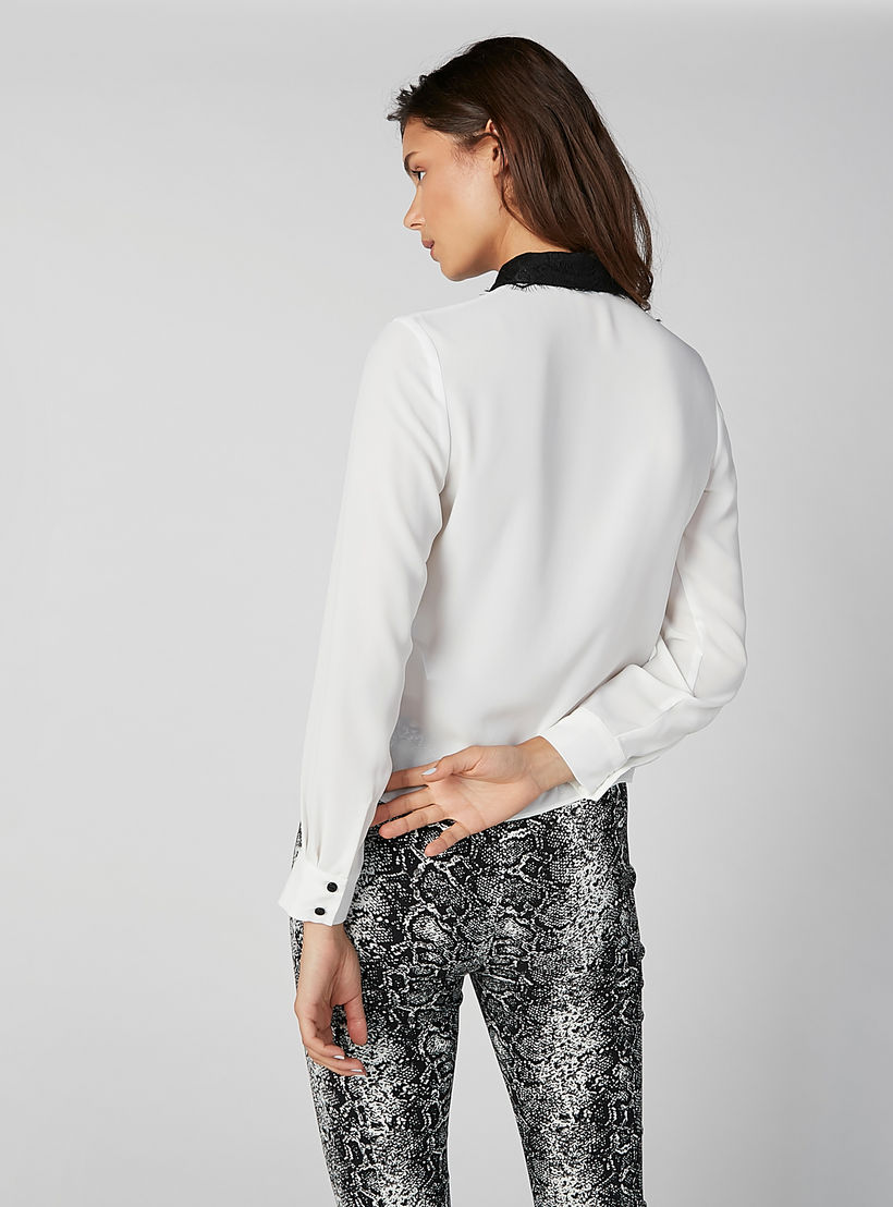 قميص منسوج بياقة رباط وتفاصيل دانتيل وأكمام طويلة-women-clothing-shirtsandblouses-shirts-image-5