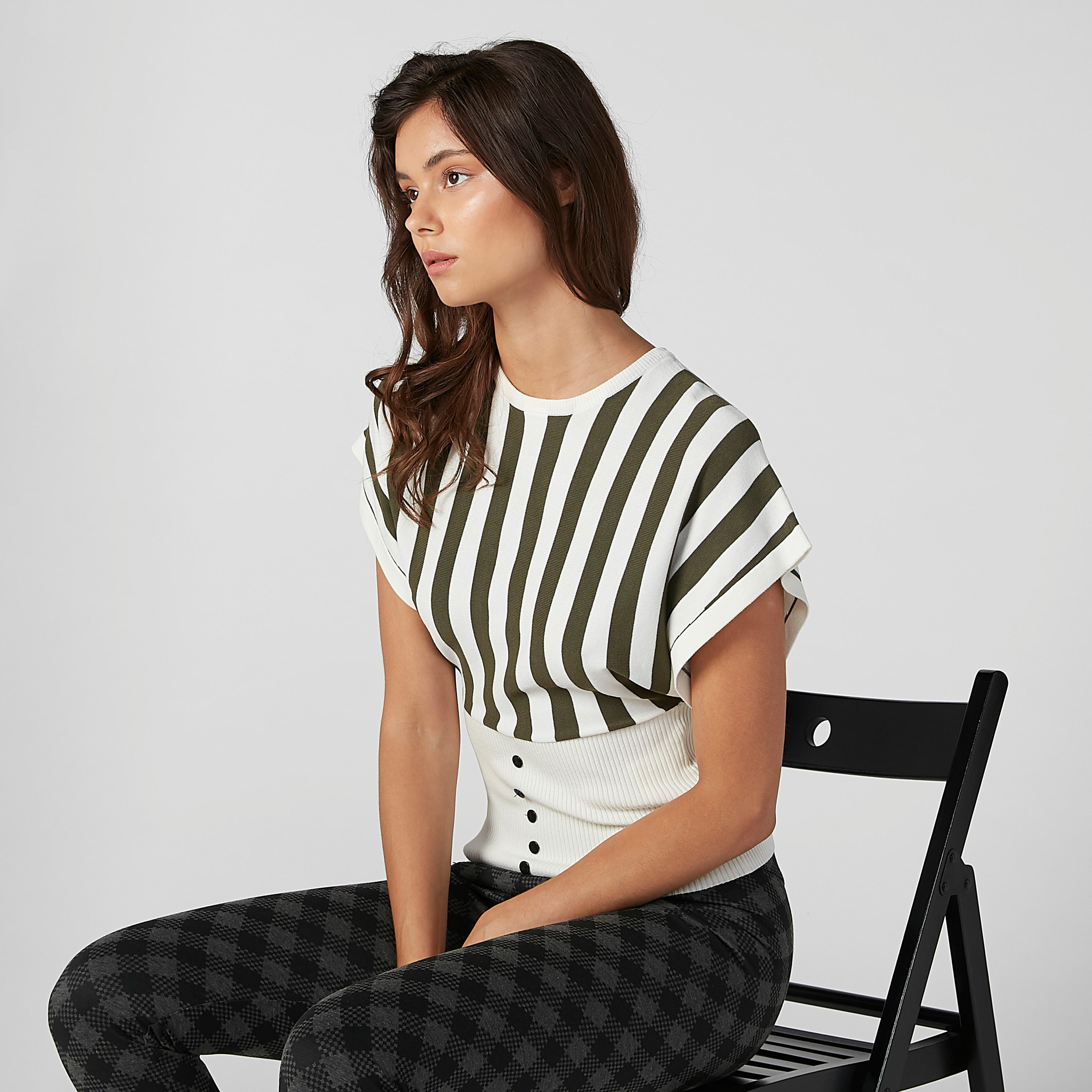 بلوزة مضلّعة مقلّمة بياقة مستديرة وأكمام متصلة-women-clothing-shirtsandblouses-blouses-image-4