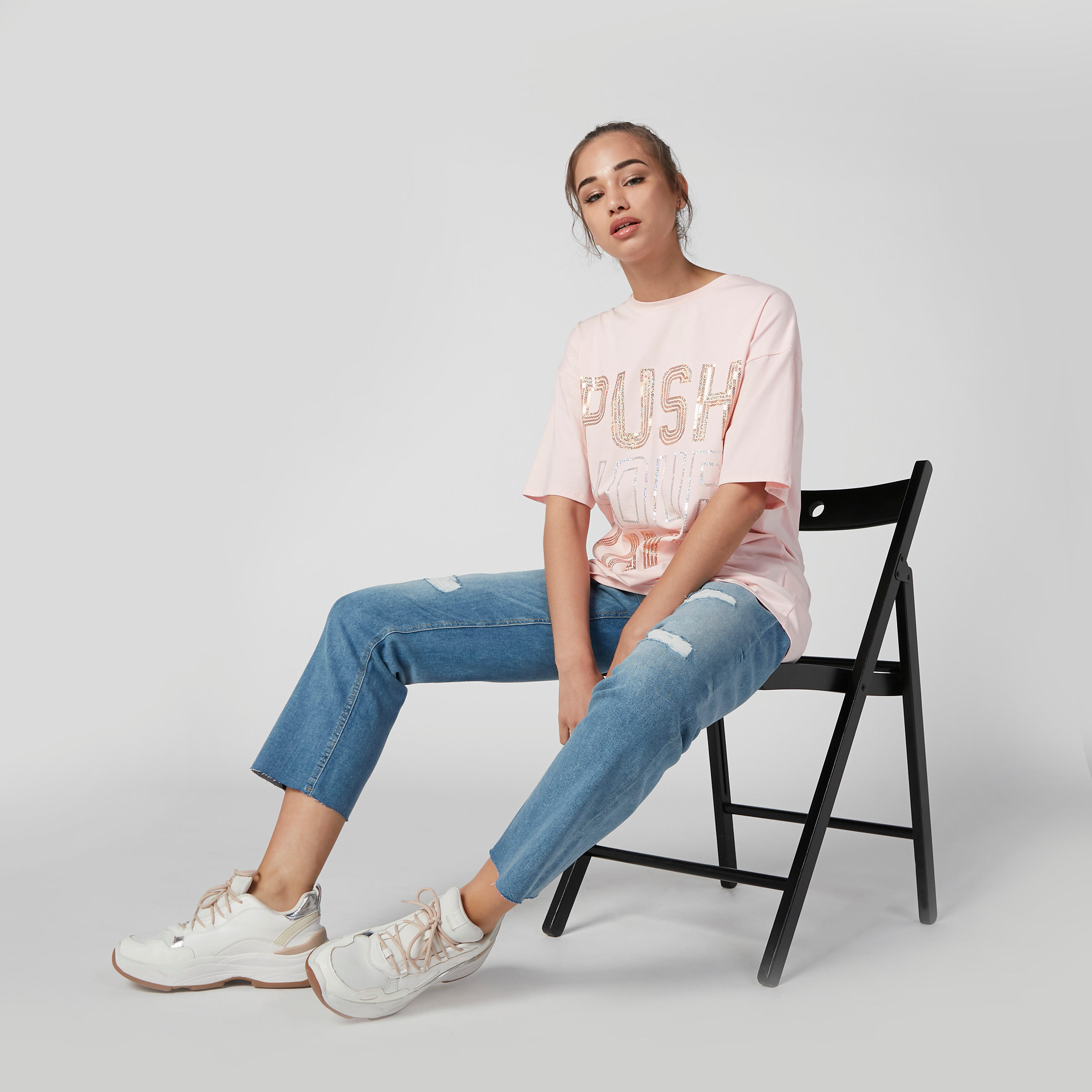 تيشيرت مزيّن بياقة مستديرة وأكتاف منسدلة-women-clothing-tshirts-image-1