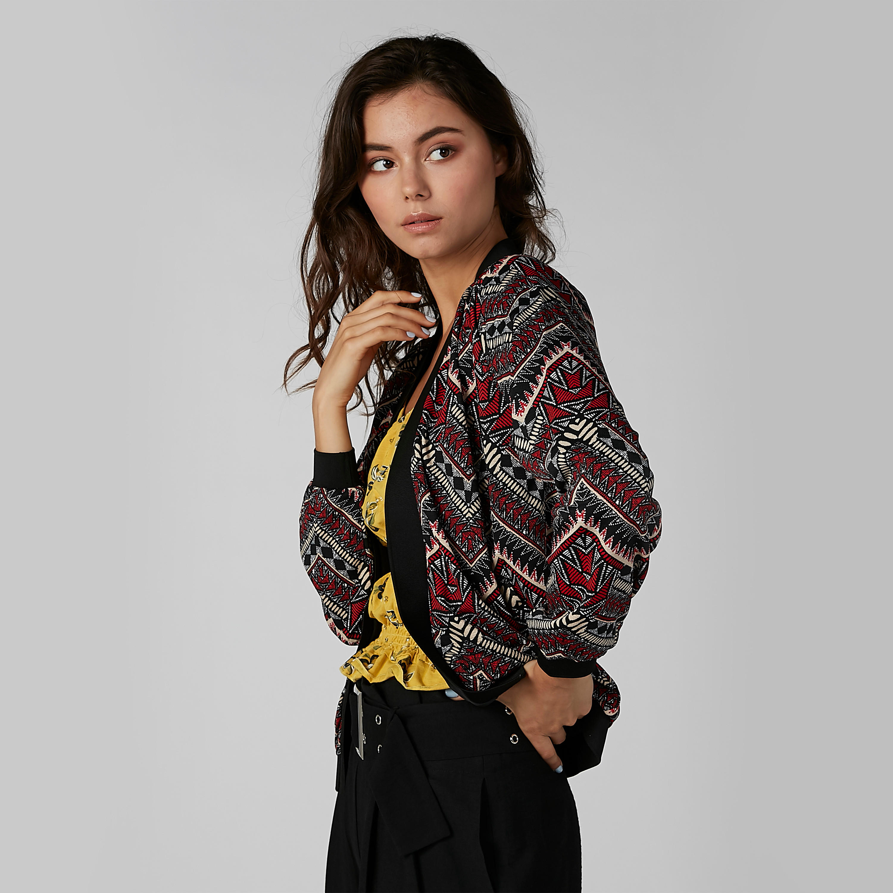 جاكيت بأكمام طويلة وطبعات-women-winterwear-coatsandjackets-jackets-image-3