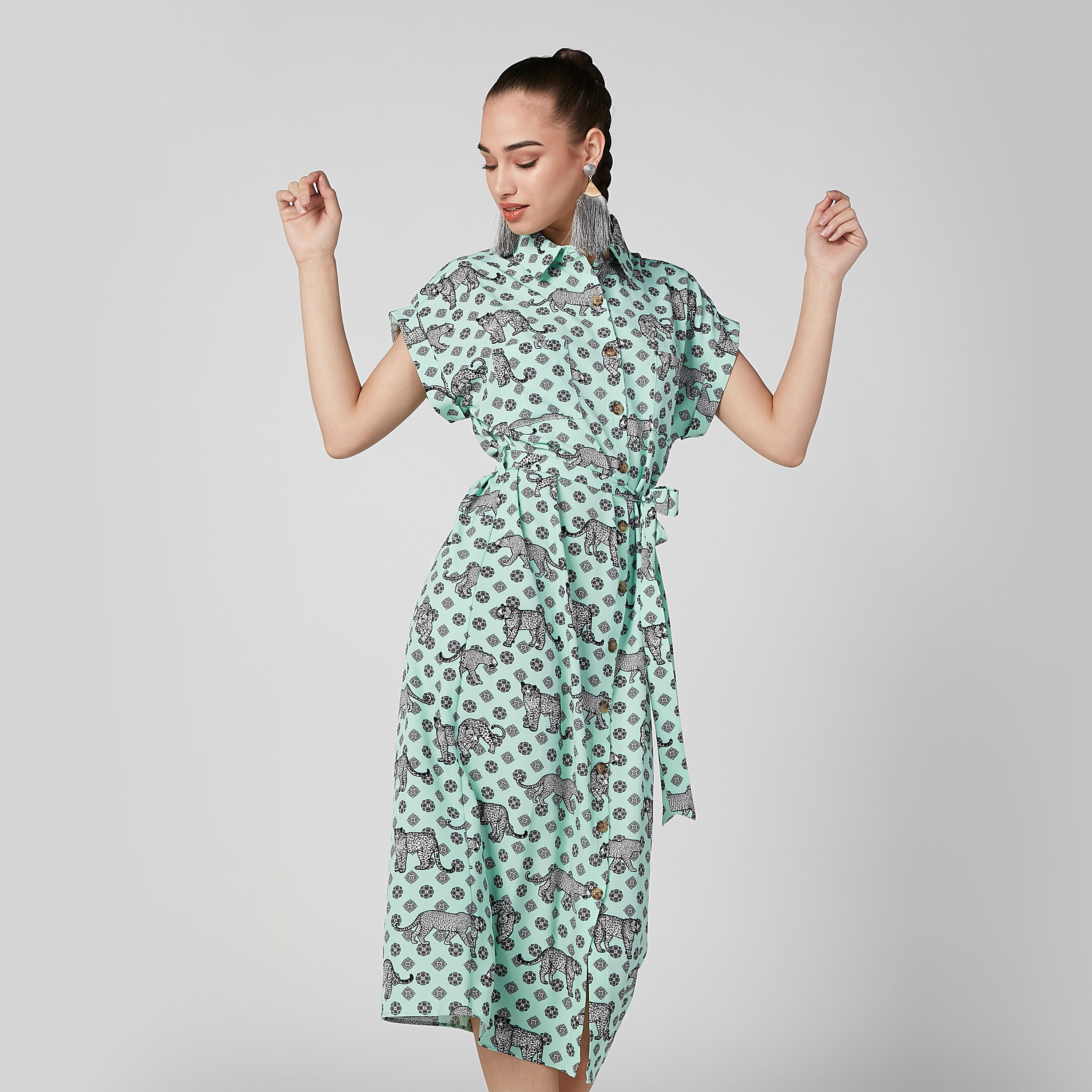 فستان قميص إيه لاين متوسط الطول بأكمام متصلة وأربطة وطبعات-women-clothing-dresses-image-1