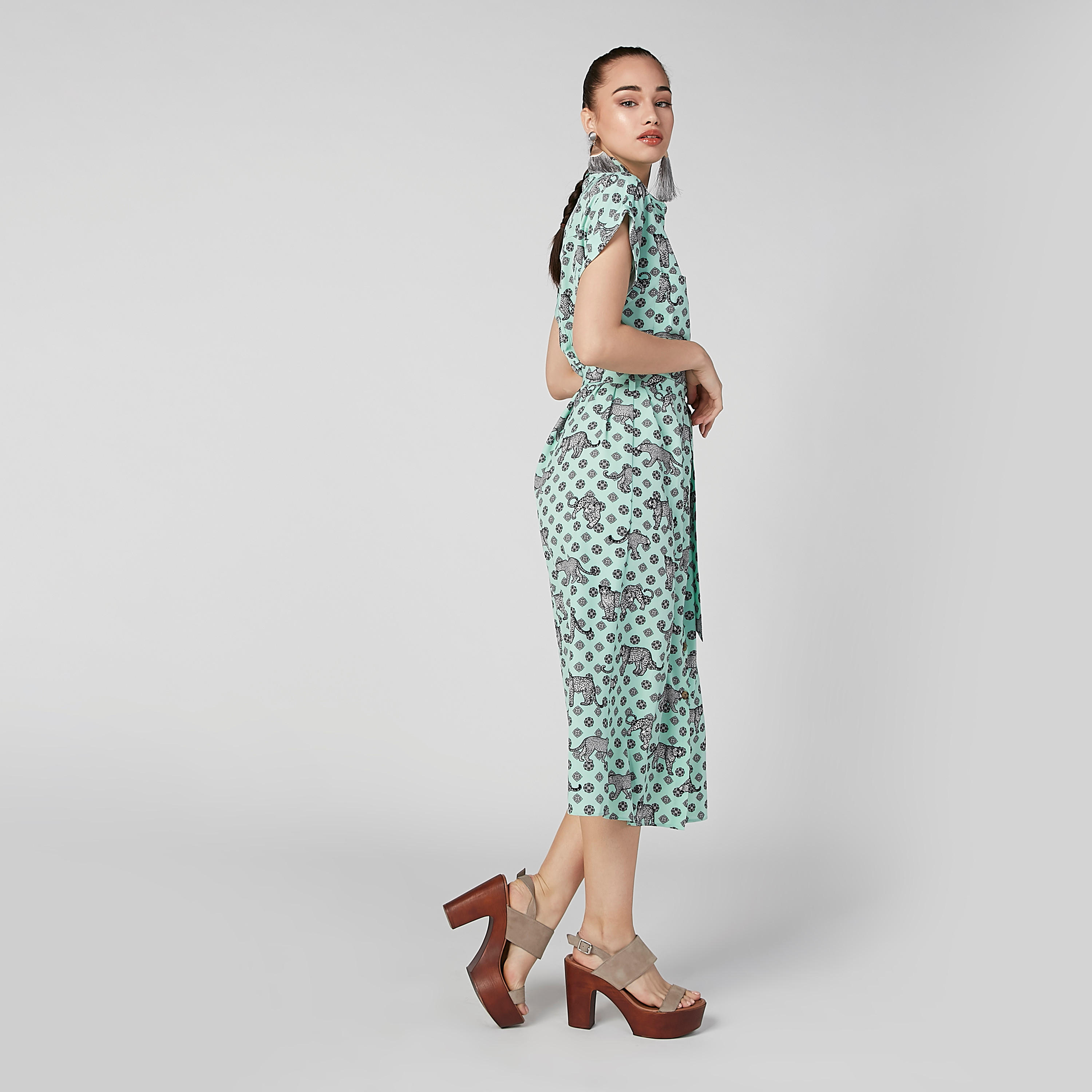 فستان قميص إيه لاين متوسط الطول بأكمام متصلة وأربطة وطبعات-women-clothing-dresses-image-4
