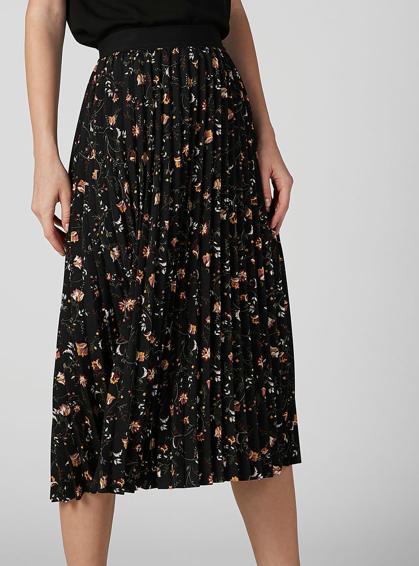 تنورة إيه لاين متوسطة الطول بخصر مطّاطي وثنيات وطبعات-women-clothing-bottoms-skirts-image-1