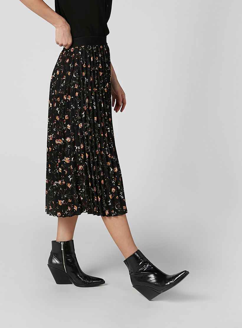 تنورة إيه لاين متوسطة الطول بخصر مطّاطي وثنيات وطبعات-women-clothing-bottoms-skirts-image-5