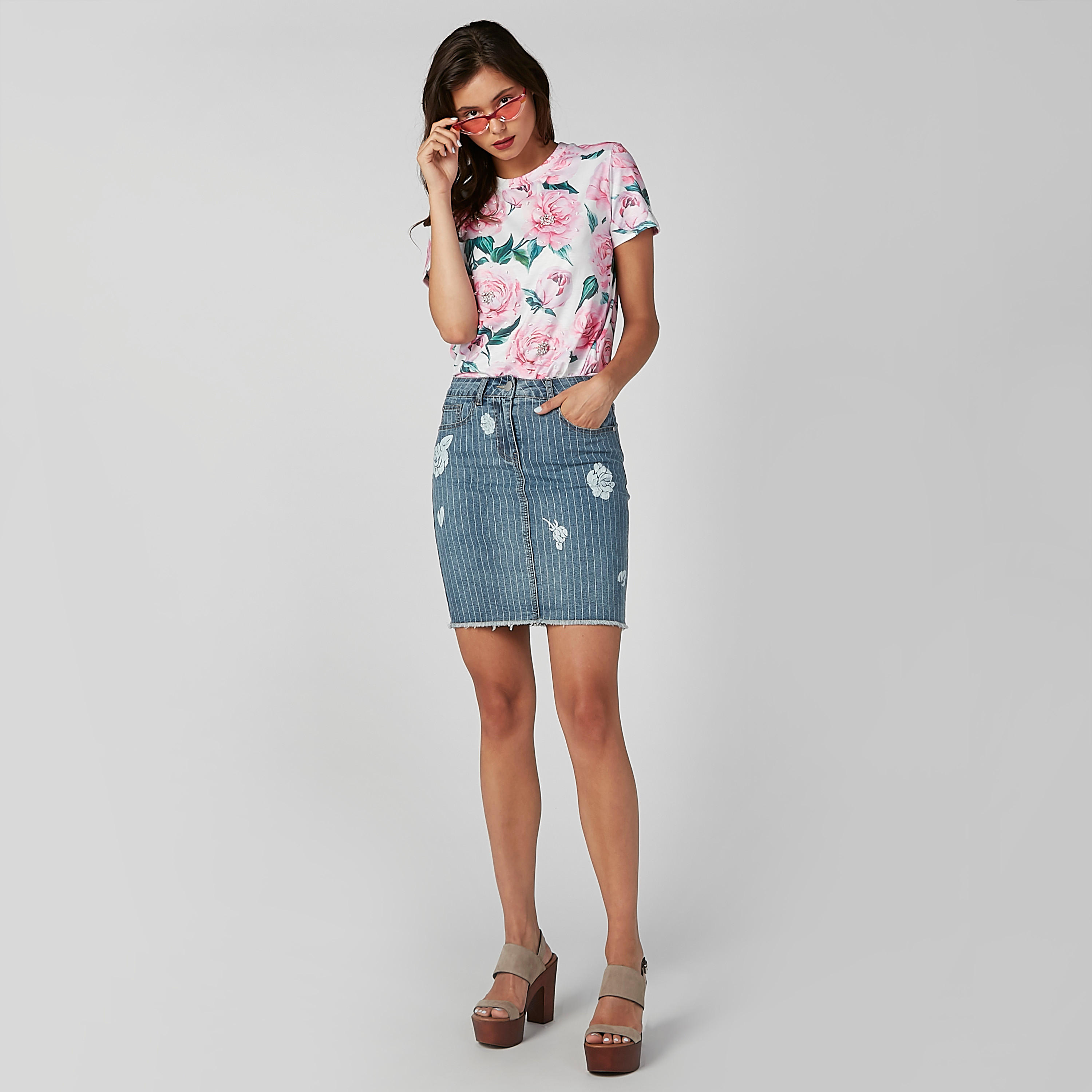 تنورة دينم مقلّمة بجيوب-women-clothing-bottoms-skirts-image-2