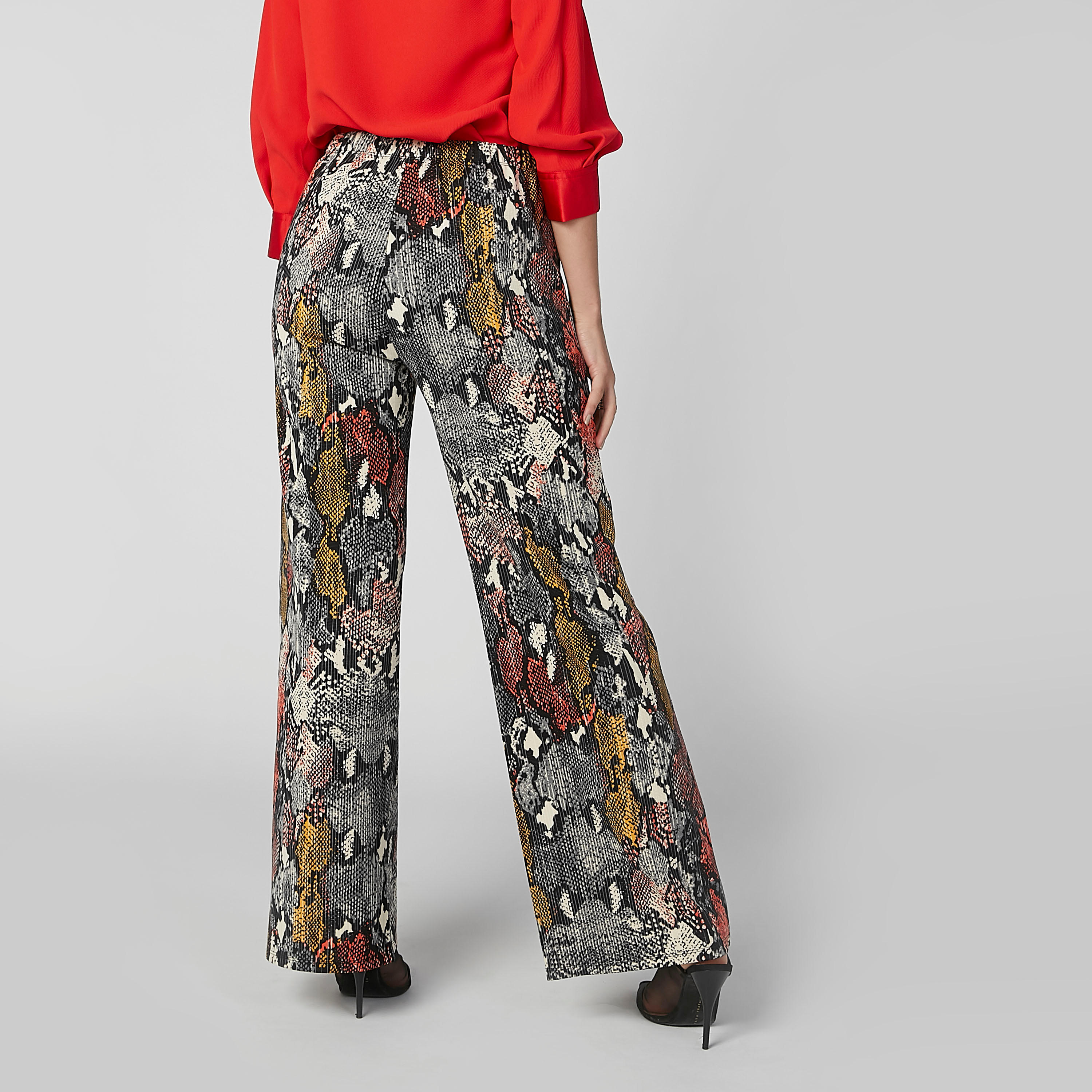 بنطال بالازو طويل بخصر مطّاطي وطبعات-women-clothing-bottoms-trousers-image-3