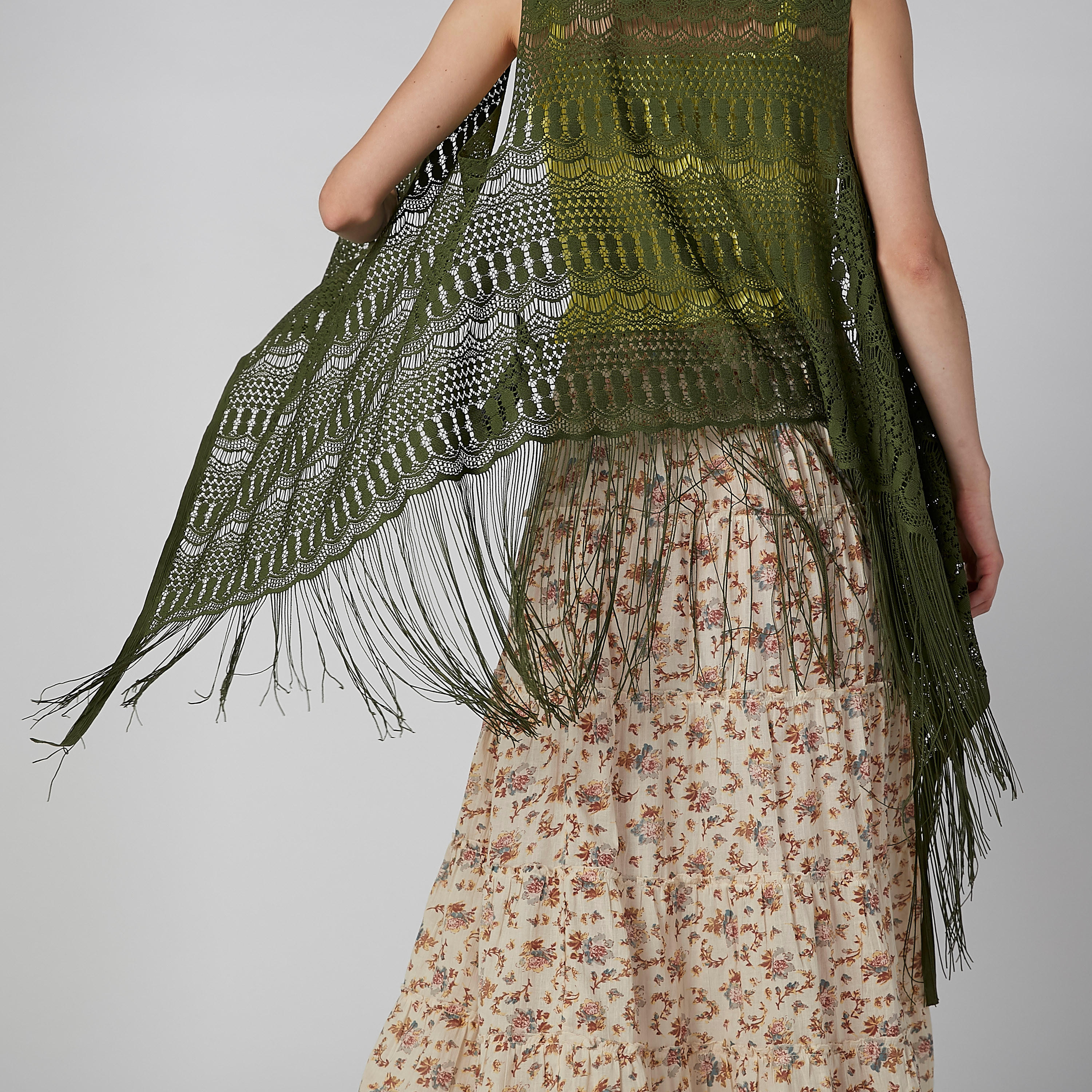 Patterned Longline Sleeveless Shrug with Tassels-women-winterwear-cardigansandjumpers-cardigans-image-4