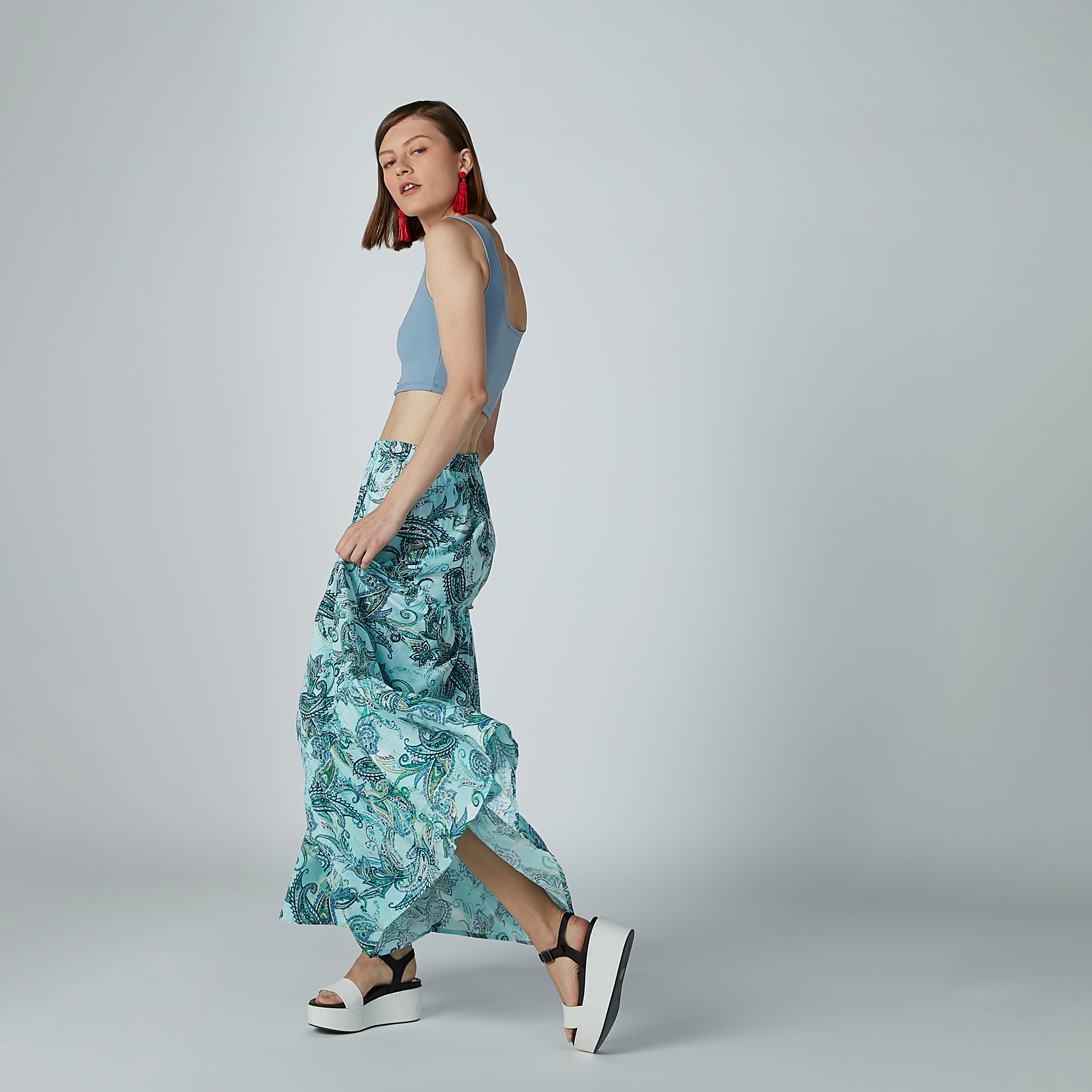 تنورة إيه لاين طويلة بخصر مطّاطي وطبعات بيزلي-women-clothing-bottoms-skirts-image-2