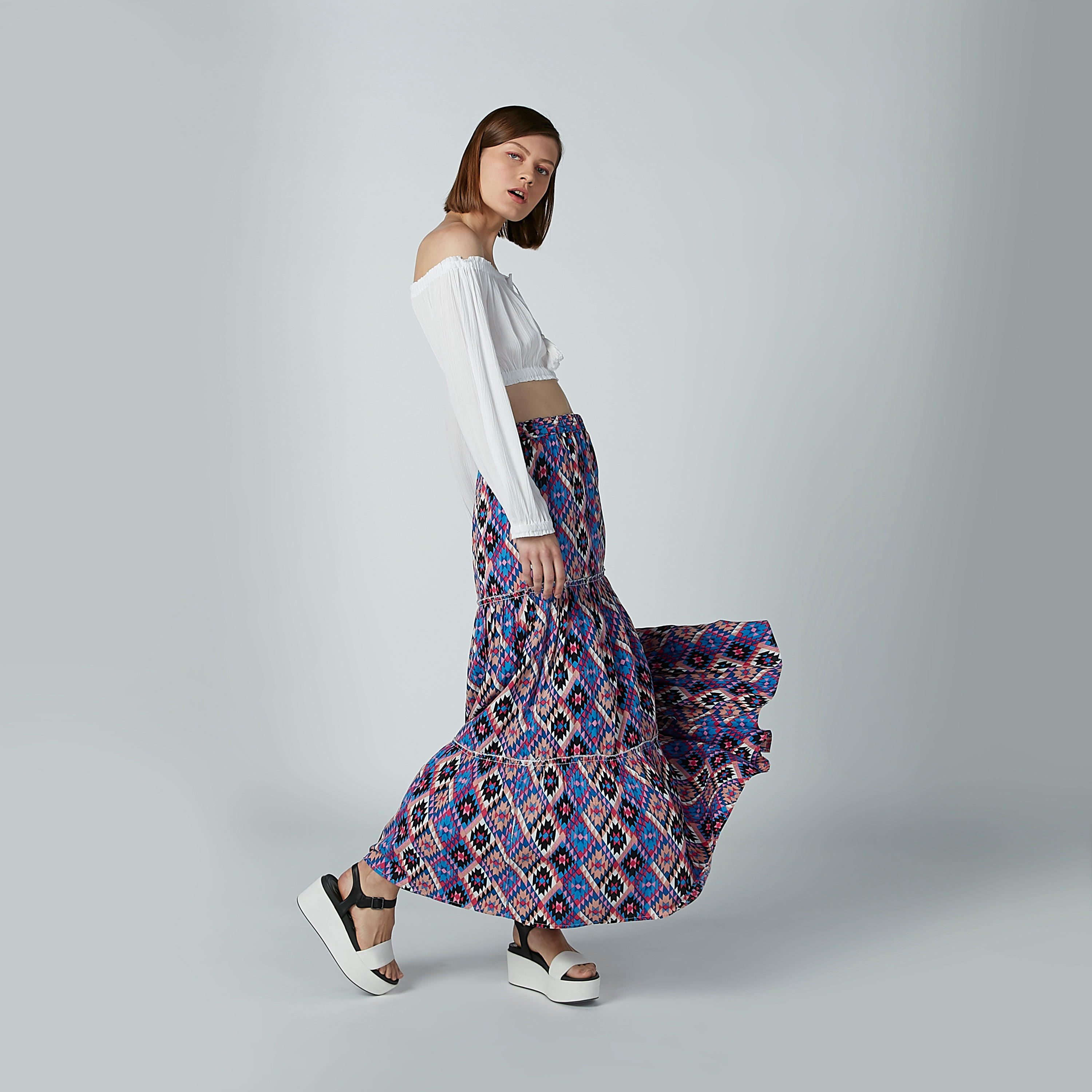 تنورة إيه لاين طويلة بخصر مطّاطي وطبعات-women-clothing-bottoms-skirts-image-4