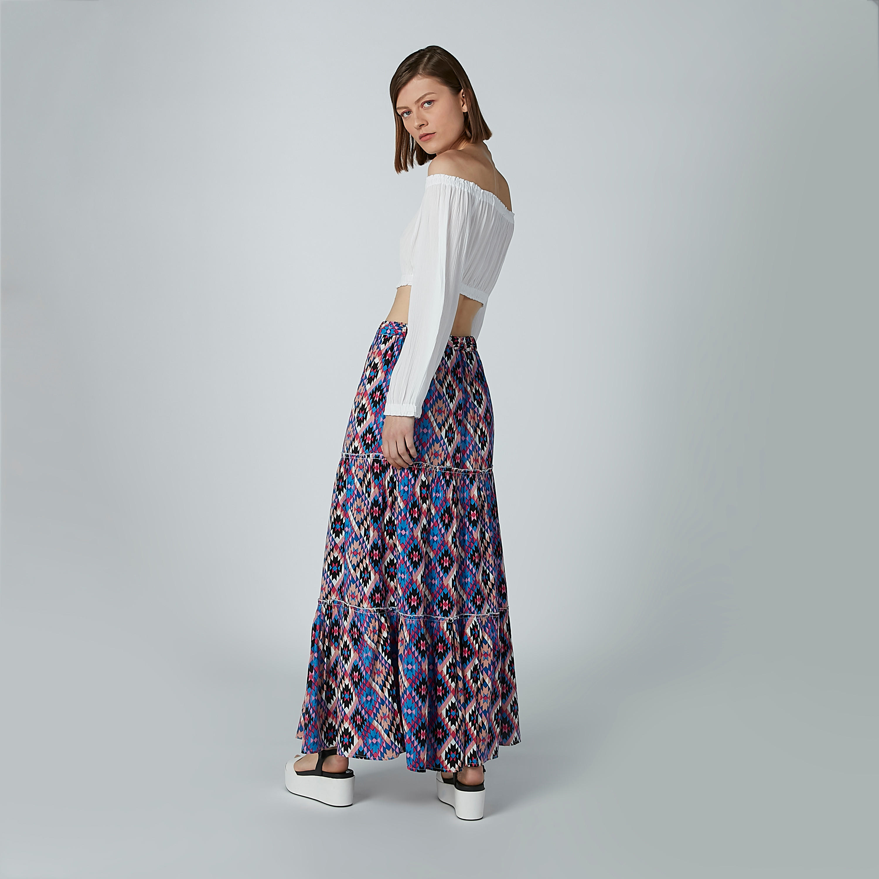 تنورة إيه لاين طويلة بخصر مطّاطي وطبعات-women-clothing-bottoms-skirts-image-5