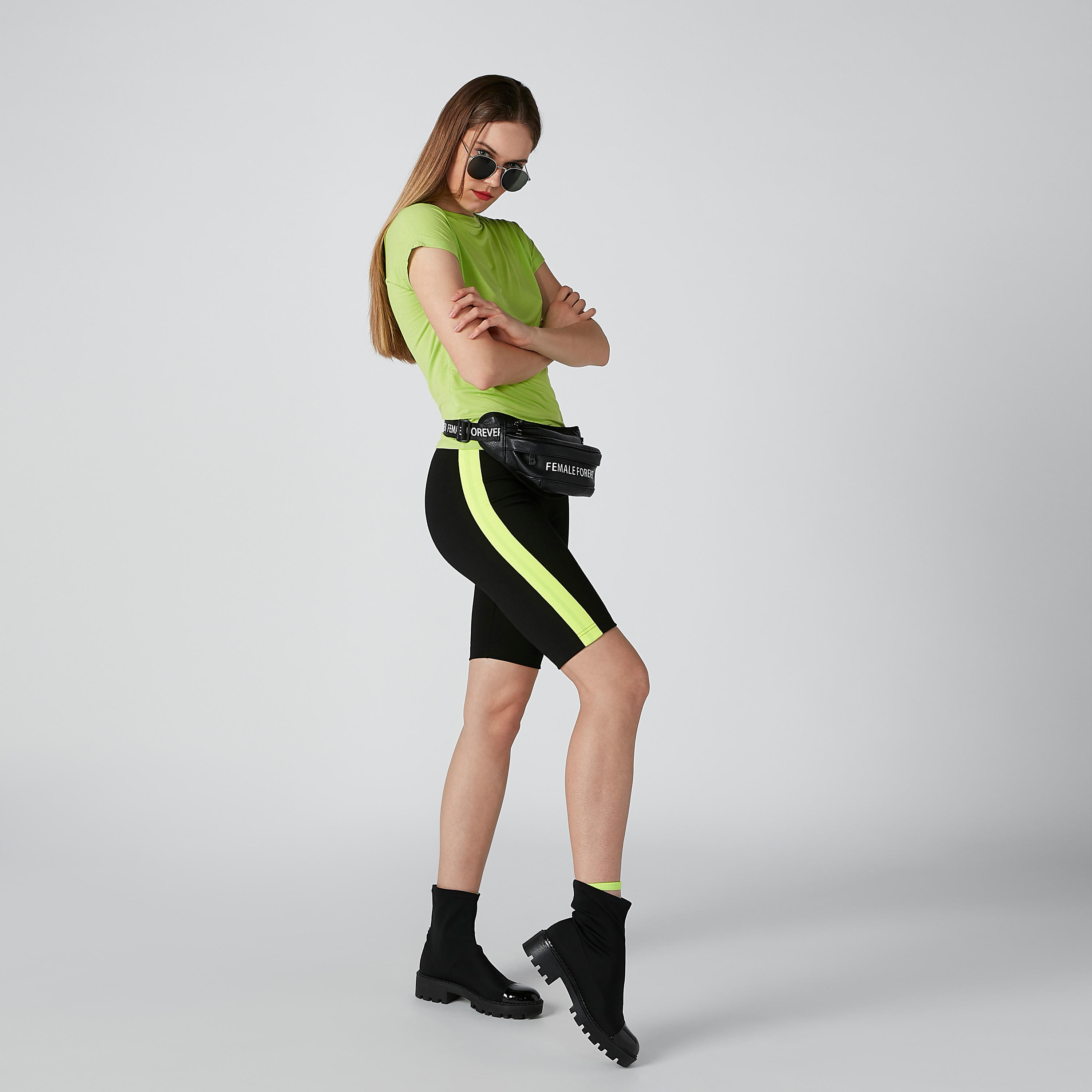 شورت بخصر مطّاطي وشريطة-women-clothing-bottoms-shorts-image-1