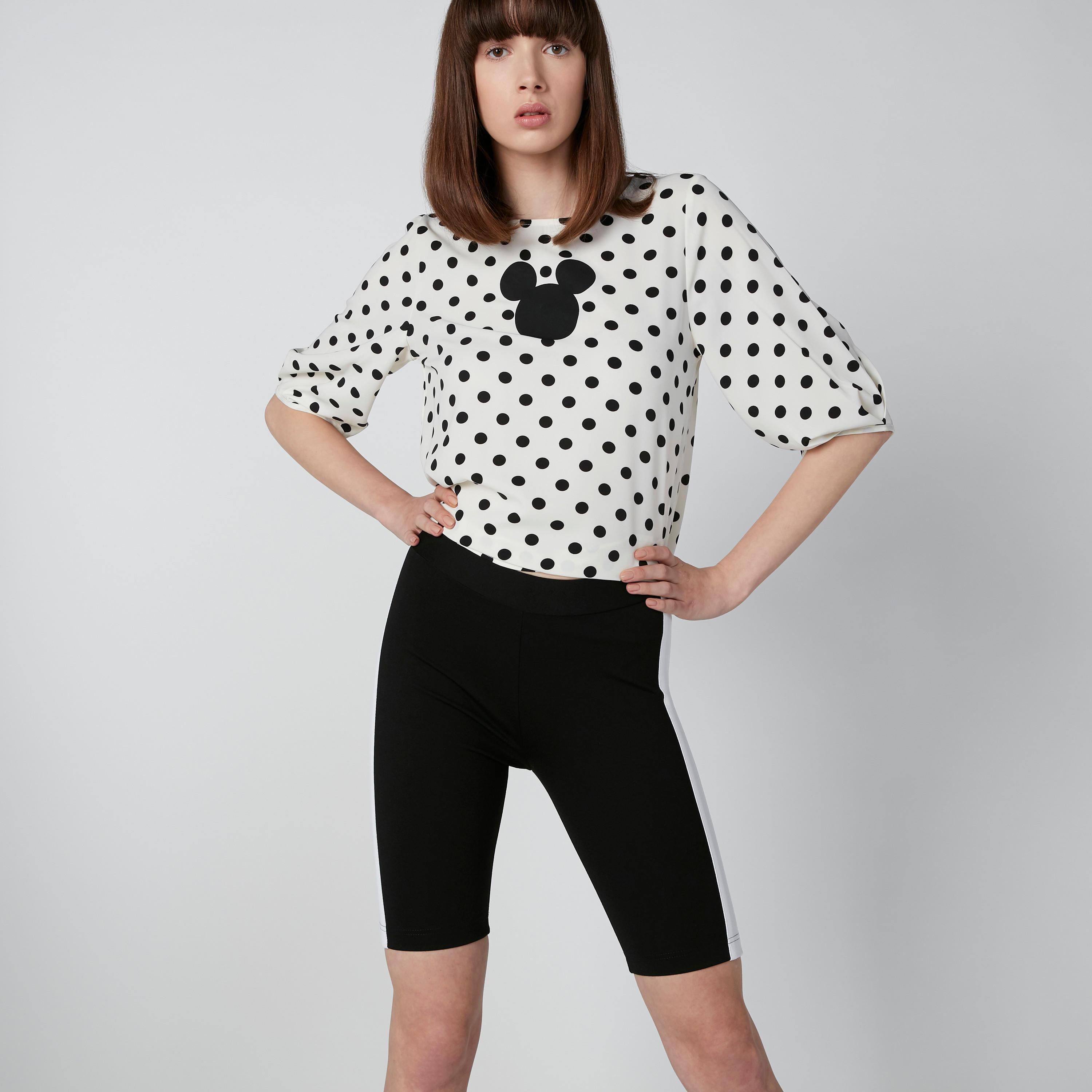 شورت بقصّة سكيني وشريطة-women-clothing-bottoms-shorts-image-3