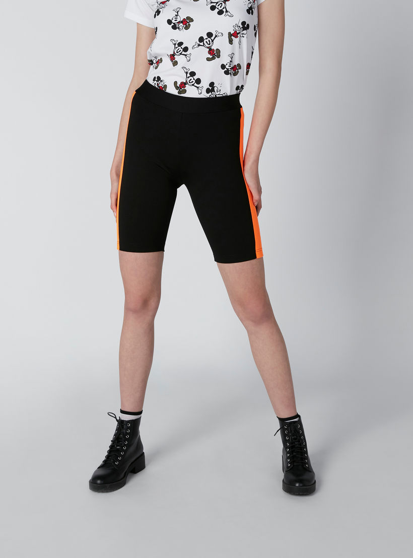 شورت بقصّة سكيني وشريطة-women-clothing-bottoms-shorts-image-3