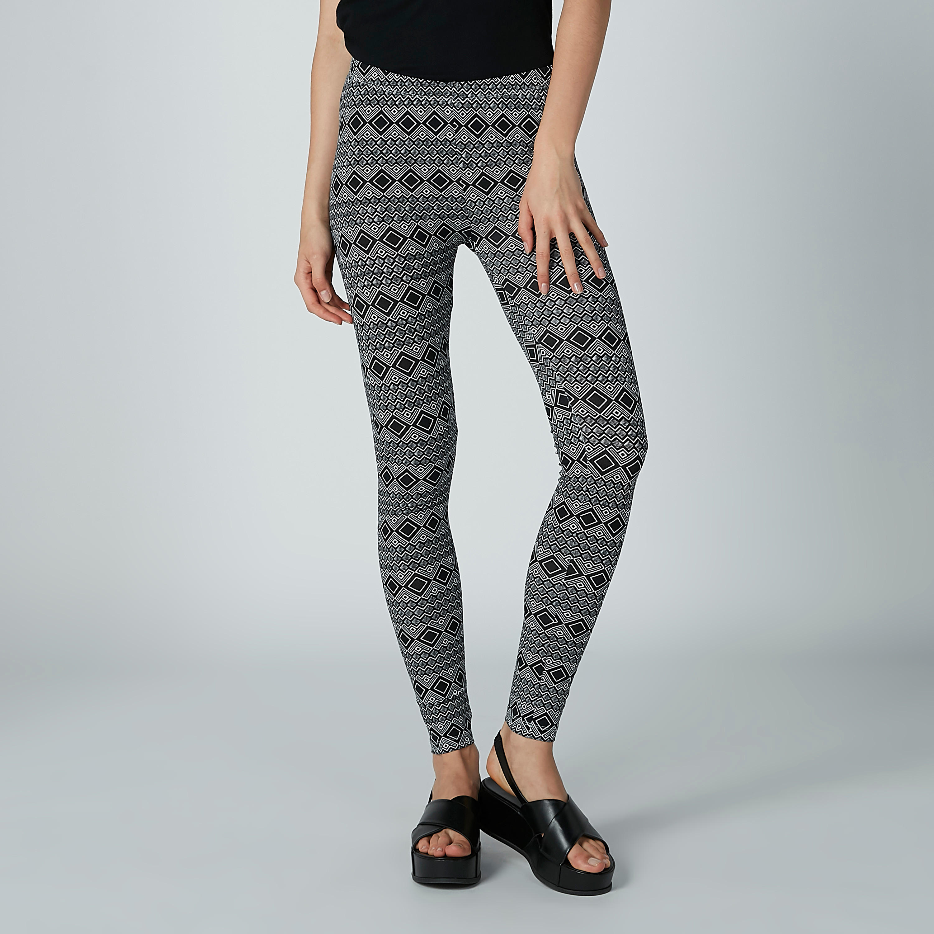 بنطال بقصّة ضيقة وخصر مطّاطي وطبعات-women-clothing-bottoms-leggings-image-2