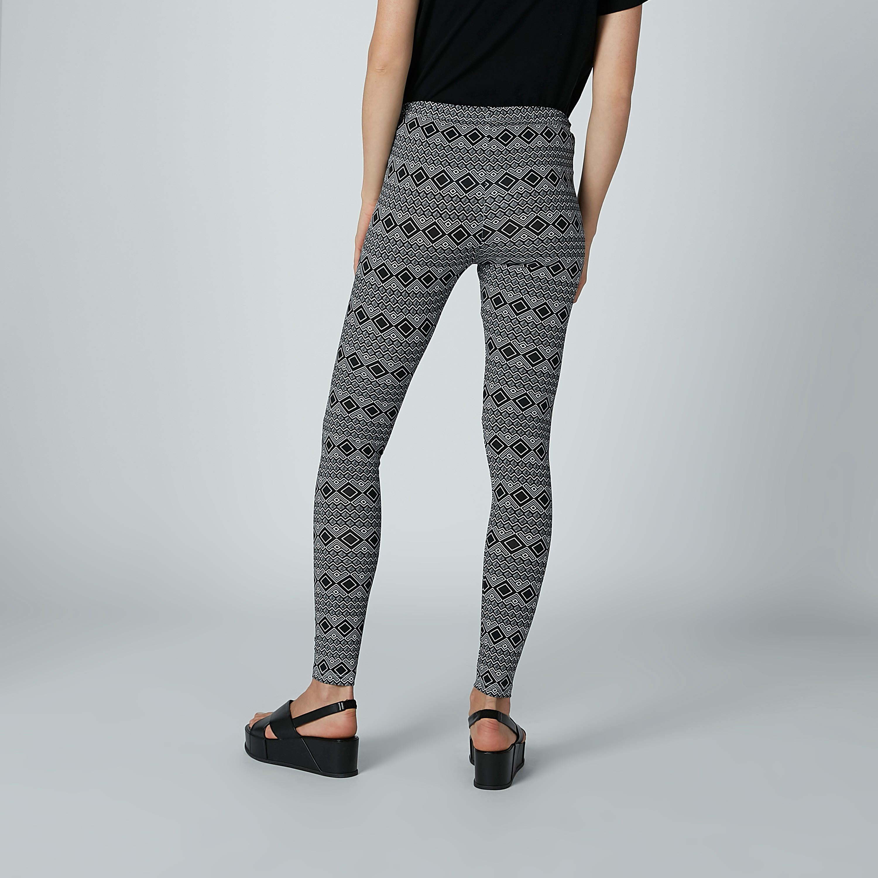 بنطال بقصّة ضيقة وخصر مطّاطي وطبعات-women-clothing-bottoms-leggings-image-4