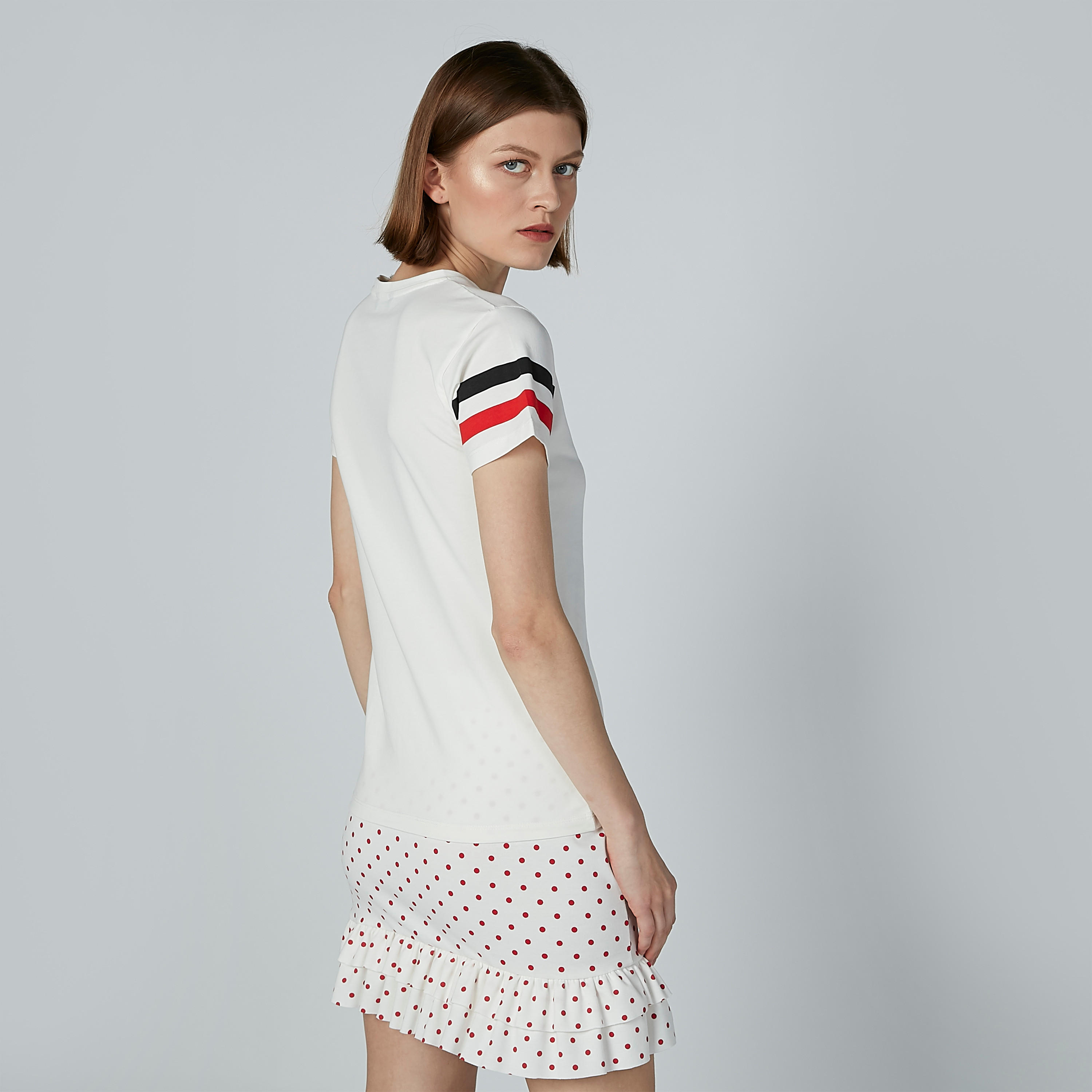 تيشيرت بياقة مستديرة وأكمام قصيرة وطبعات-women-clothing-tshirts-image-4