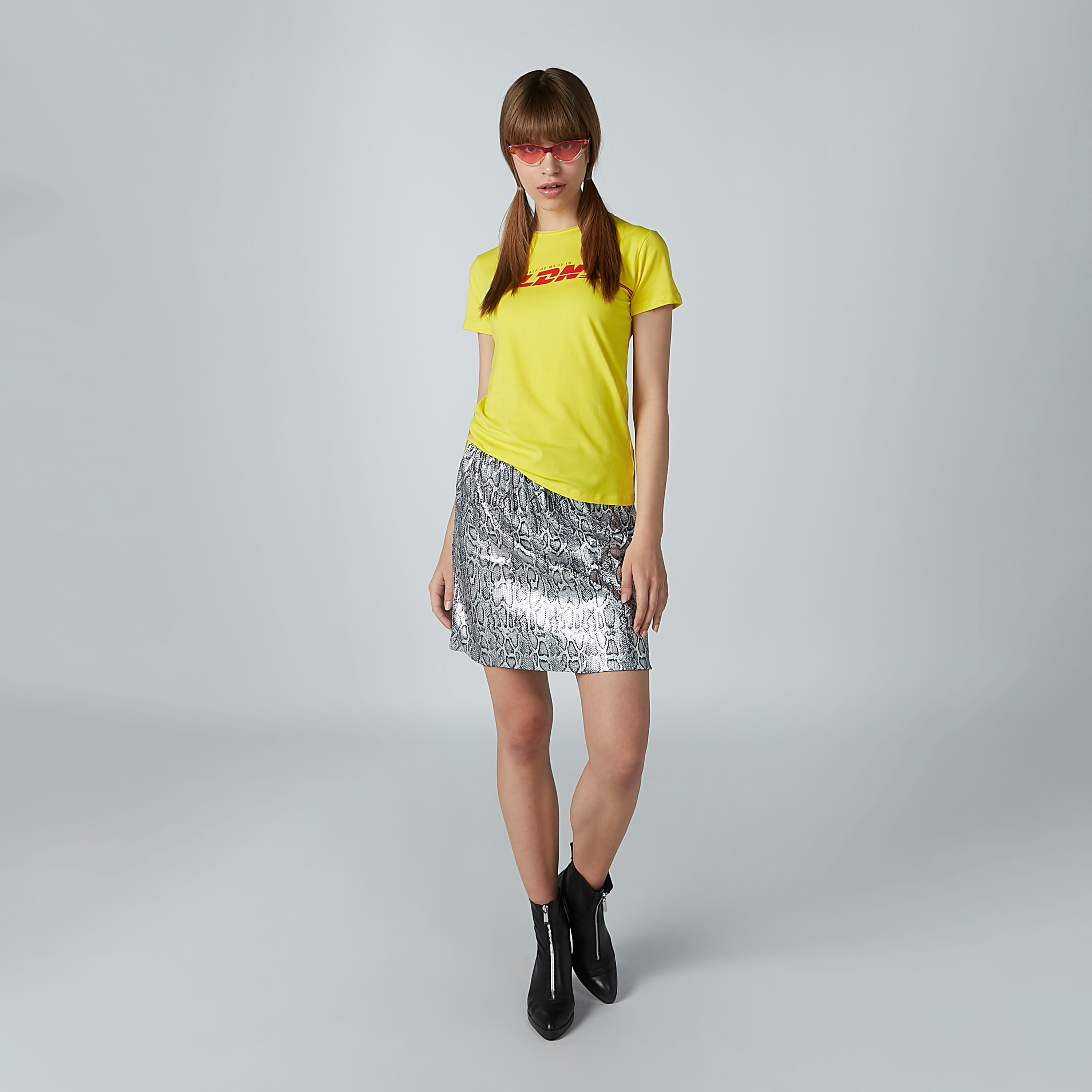 تيشيرت بياقة مستديرة وأكمام قصيرة وطبعات-women-clothing-tshirts-image-2