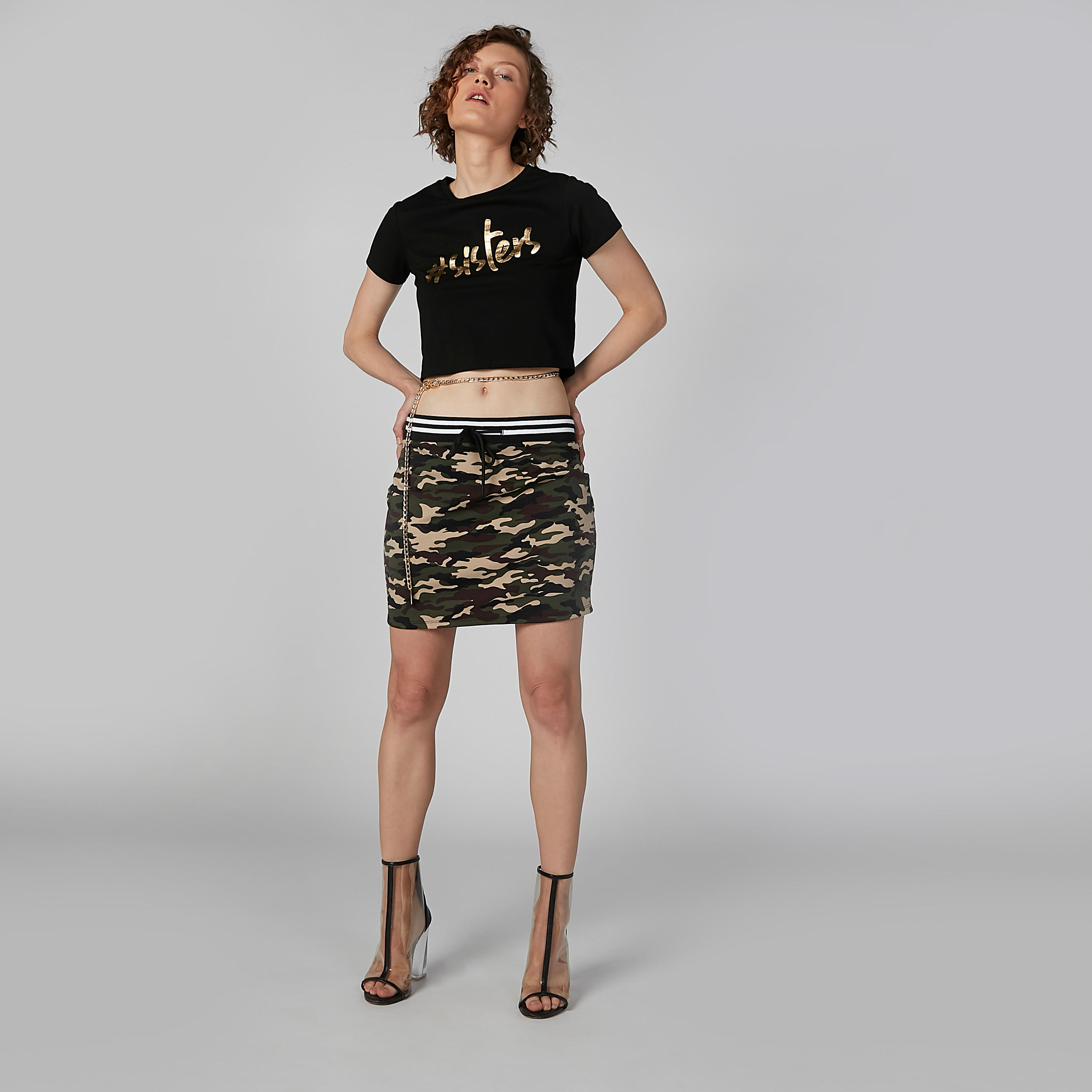 تنورة إيه لاين قصيرة بطبعات مموّهة-women-clothing-bottoms-skirts-image-2