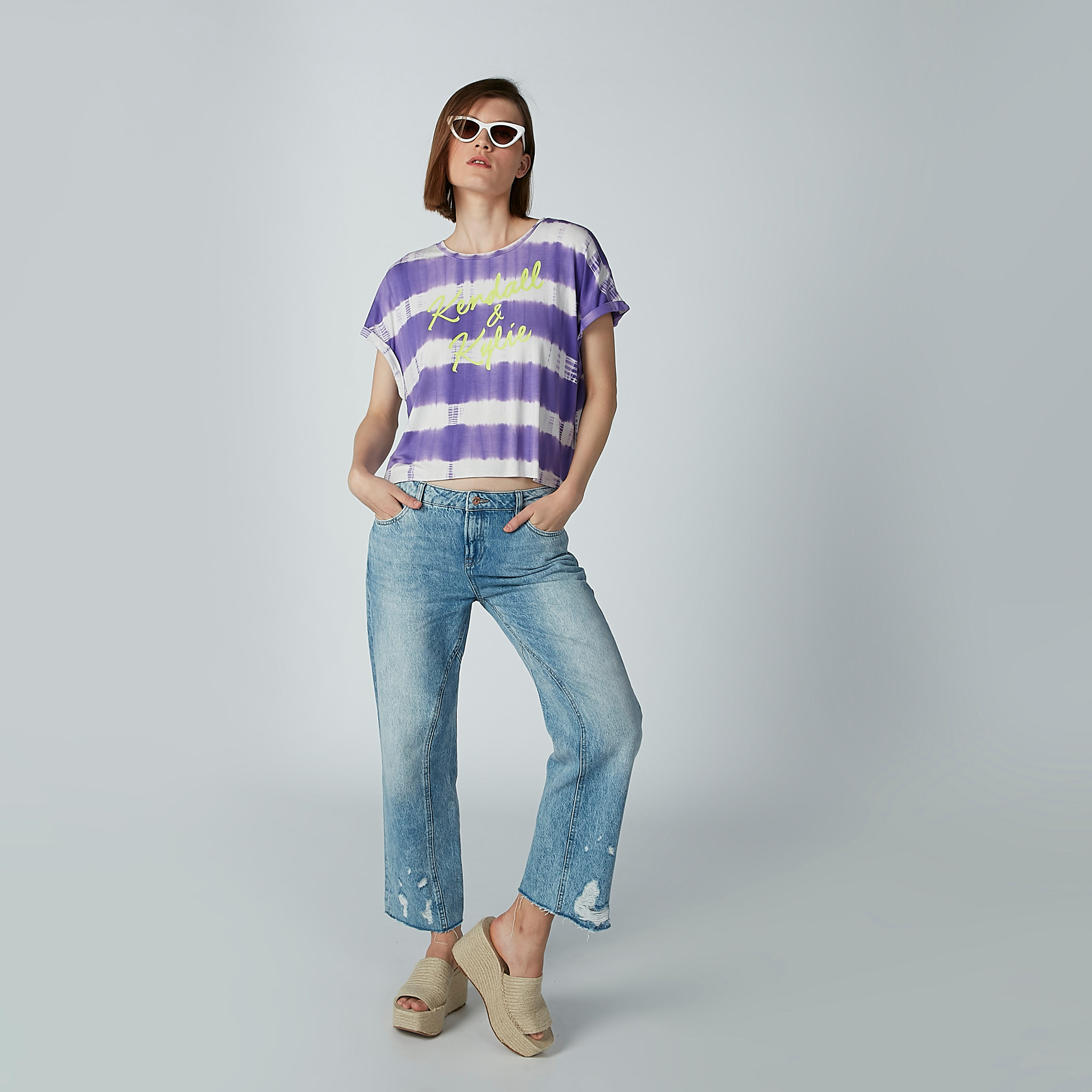 تيشيرت بياقة مستديرة وأكمام متصلة وطبعات-women-clothing-tshirts-image-2