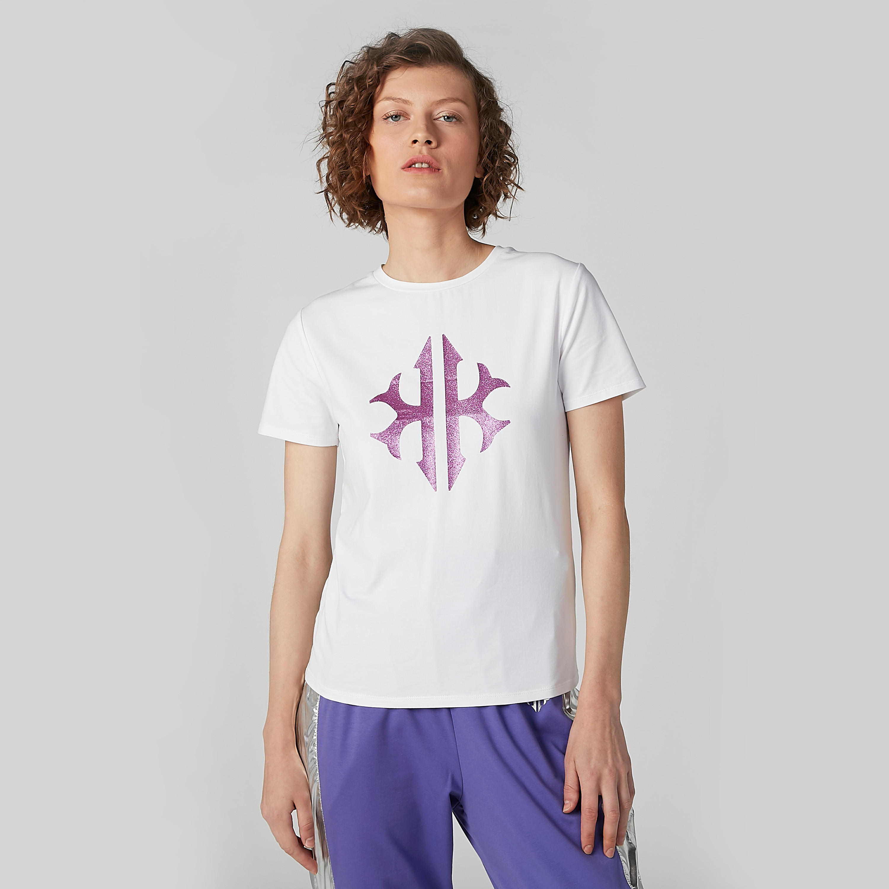Graphic Printed Crew Neck T-shirt with Short Sleeves-women-clothing-tshirts-image-1