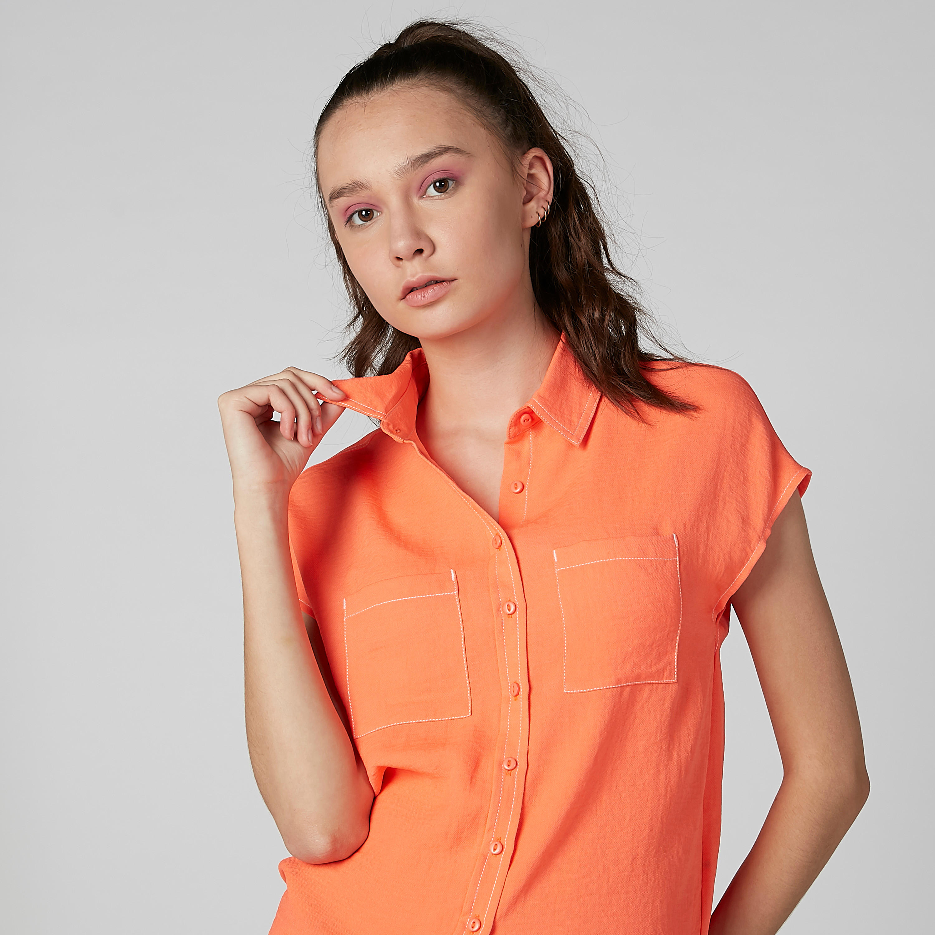 قميص سادة بأكمام كاب وجيب على الصدر-women-clothing-shirtsandblouses-blouses-image-1