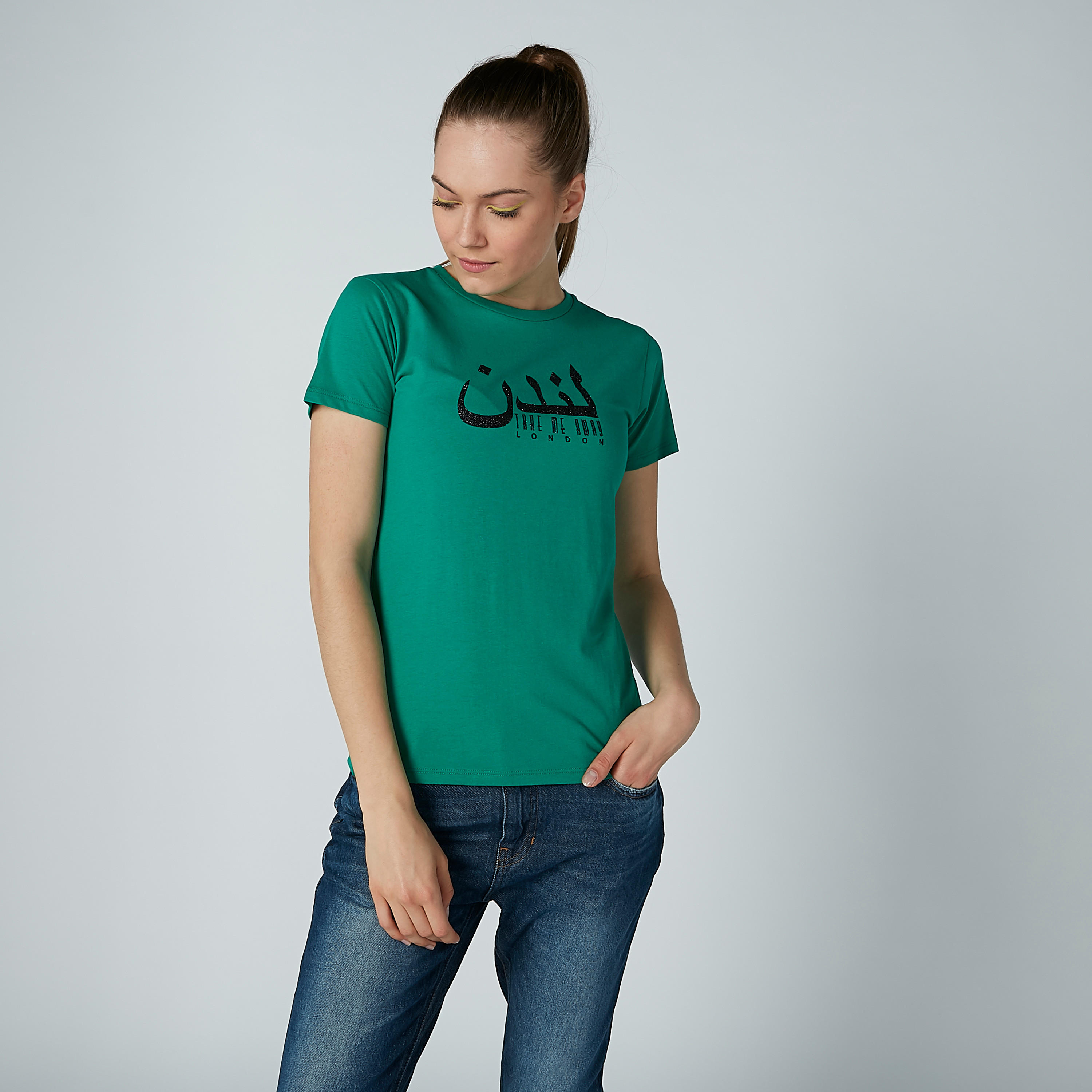 تيشيرت بأكمام قصيرة وطبعات من آيكونيك-women-clothing-tshirts-image-4