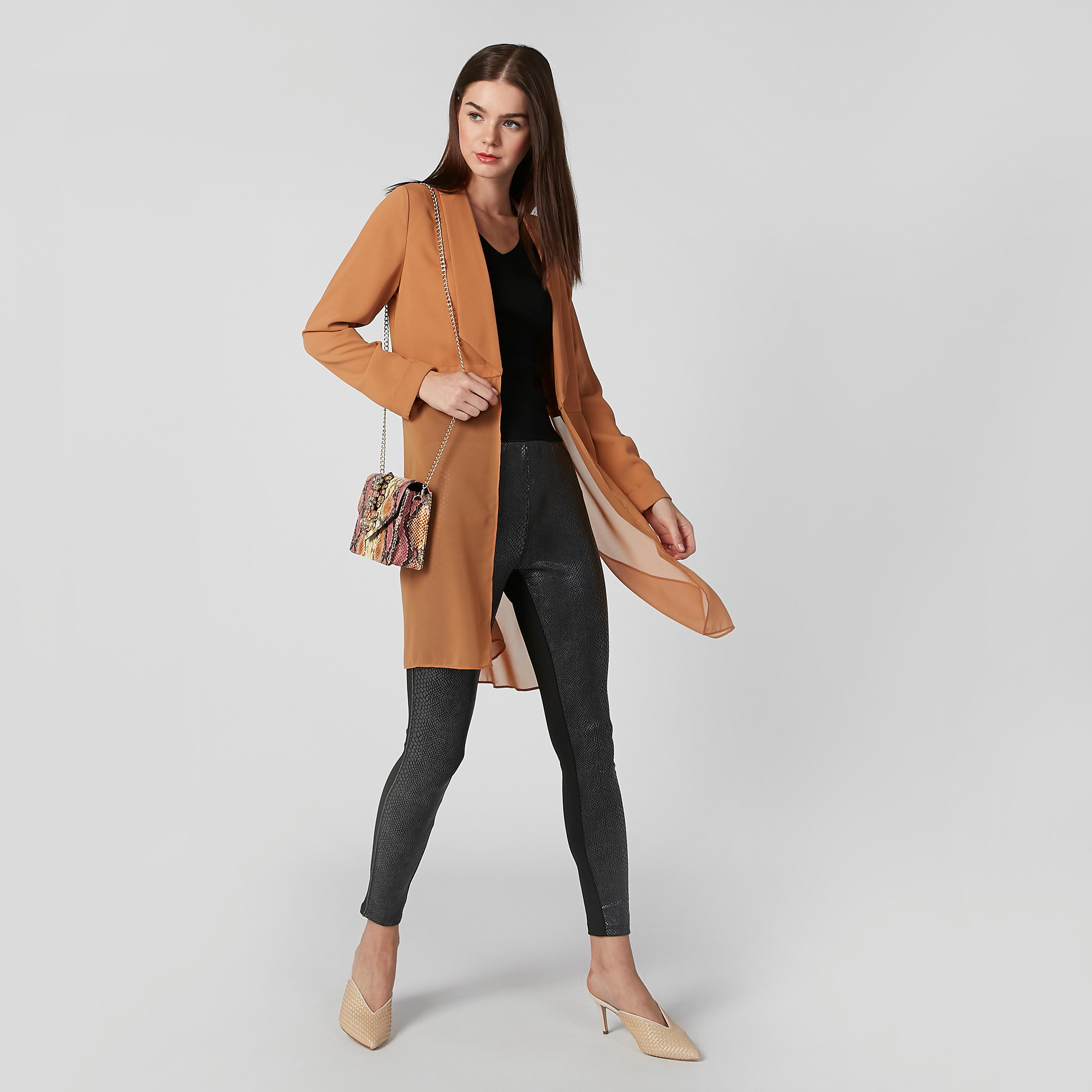 معطف طويل سادة بياقة منسدلة وأكمام طويلة-women-clothing-coatsandjackets-coats-image-4