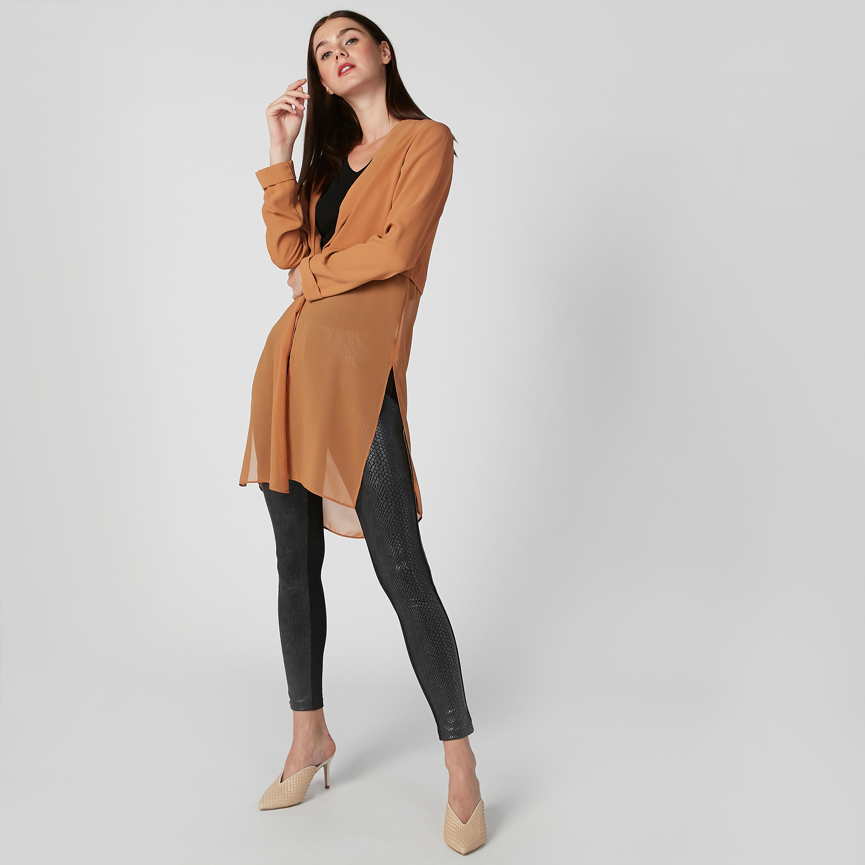 معطف طويل سادة بياقة منسدلة وأكمام طويلة-women-clothing-coatsandjackets-coats-image-2